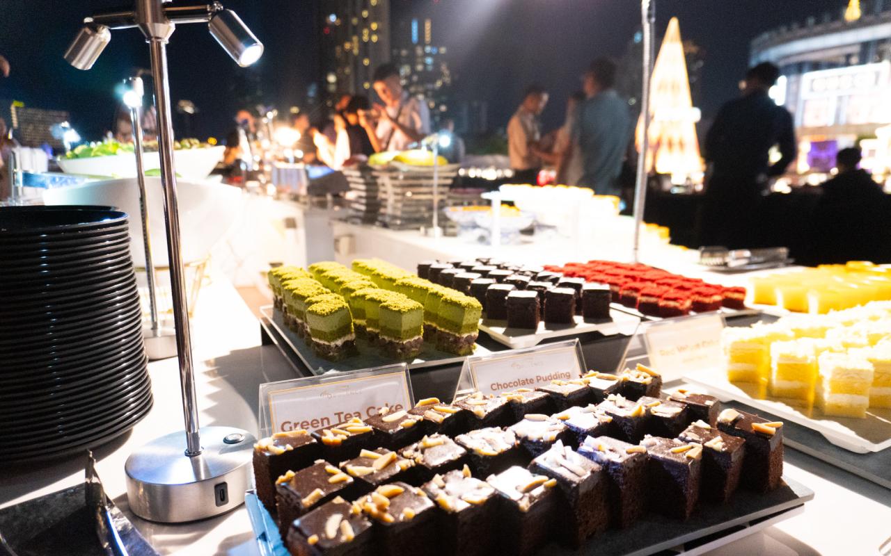 Bangkok Luxury Chao Phraya River Dinner Cruise