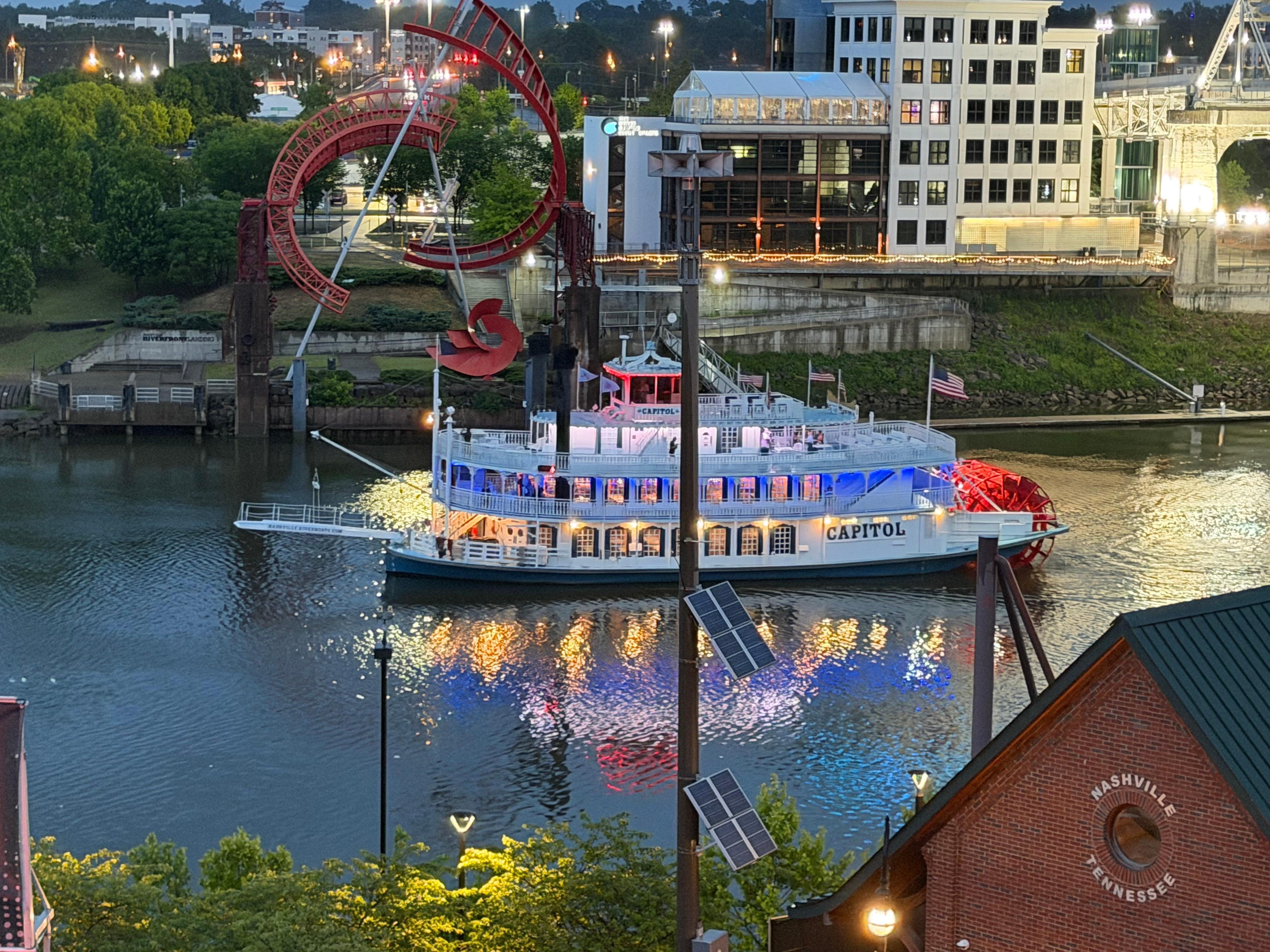 Cumberland River Paddlewheel Dinner Cruise