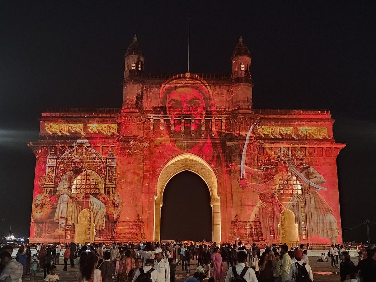 Mumbai After Dark: Private Illumination Sightseeing Tour