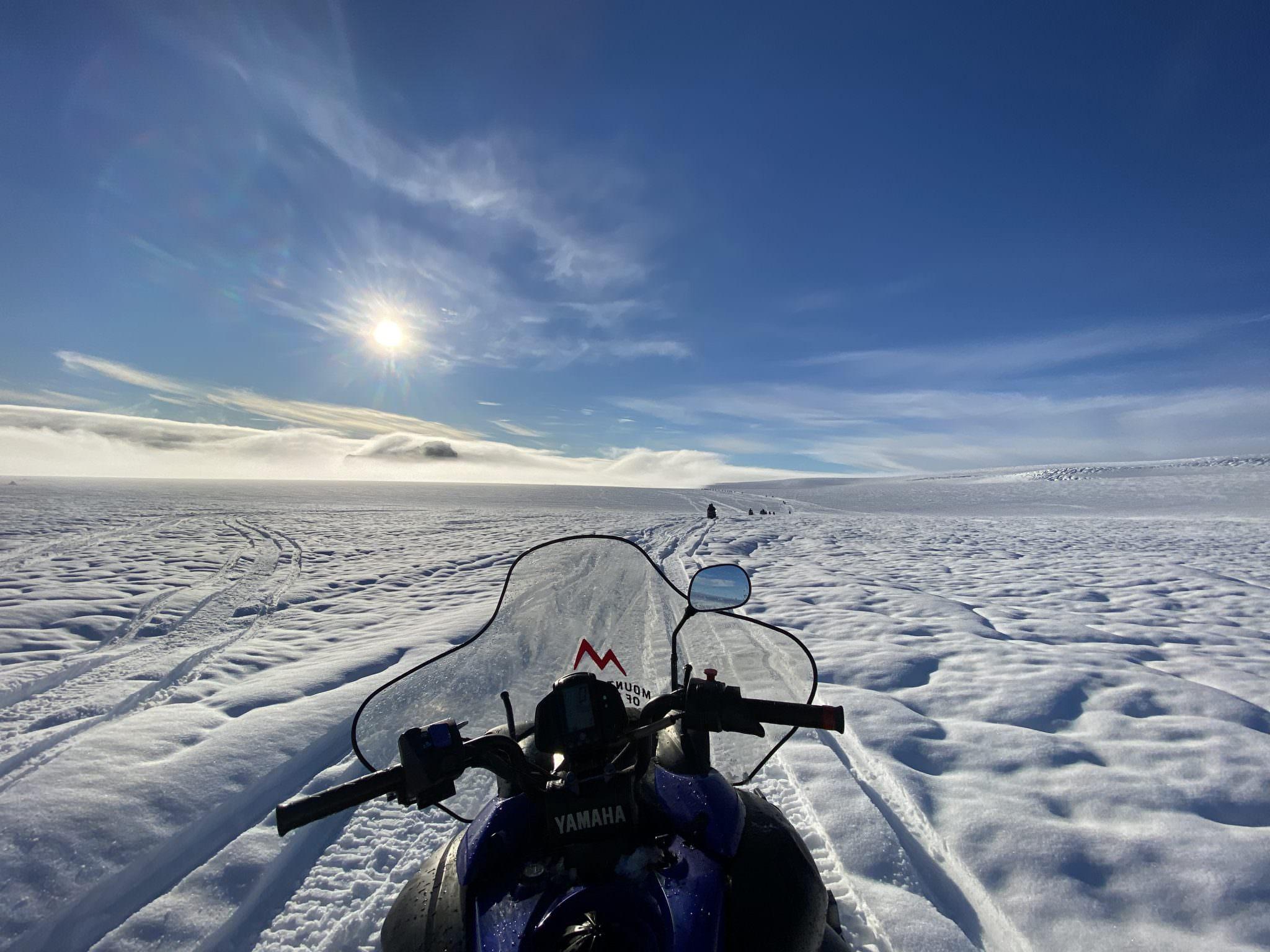 Super Jeep Golden Circle & Langjökull Glacier Snowmobile Expedition