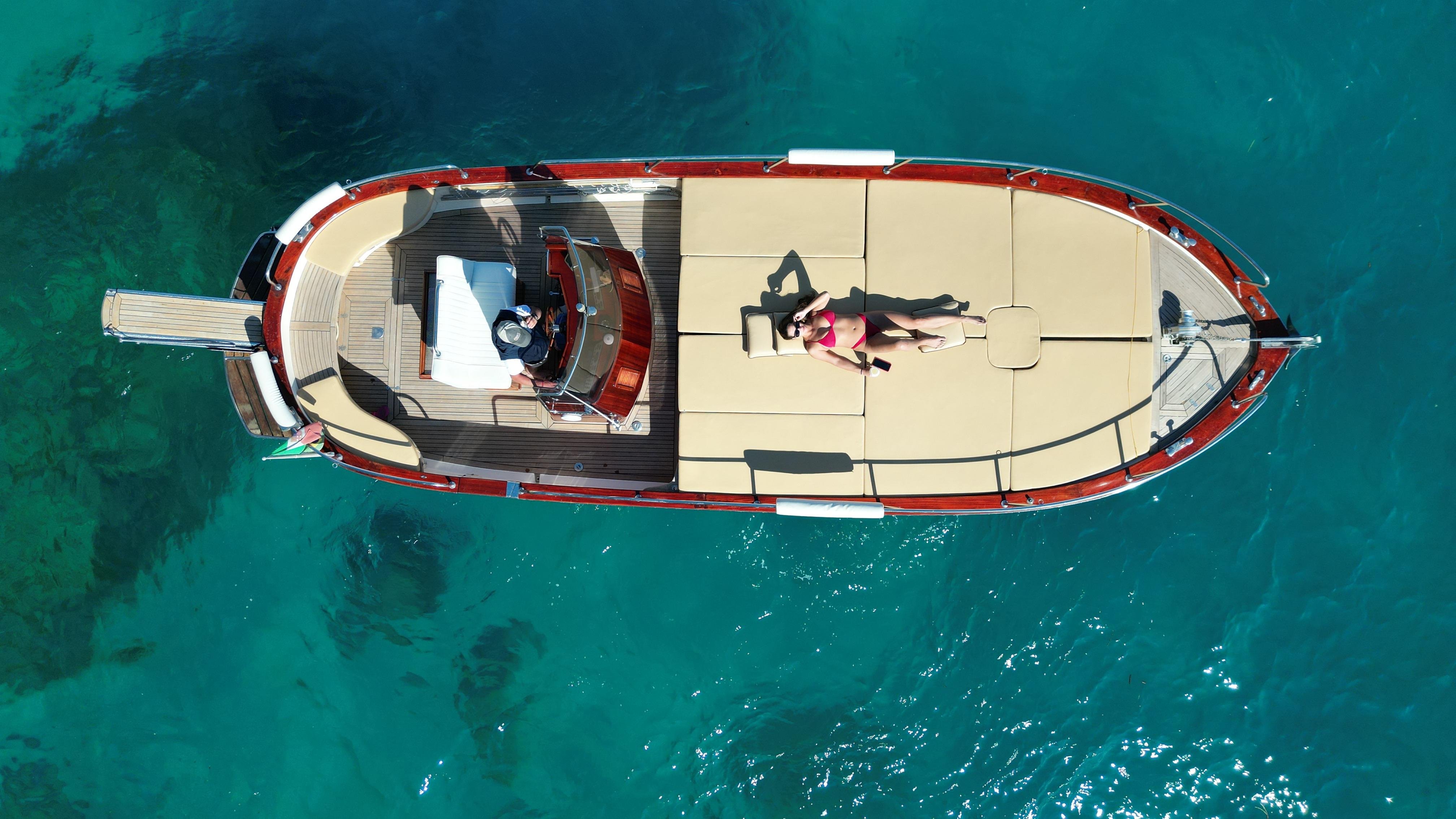 Private Capri Boat Experience with Local Skipper