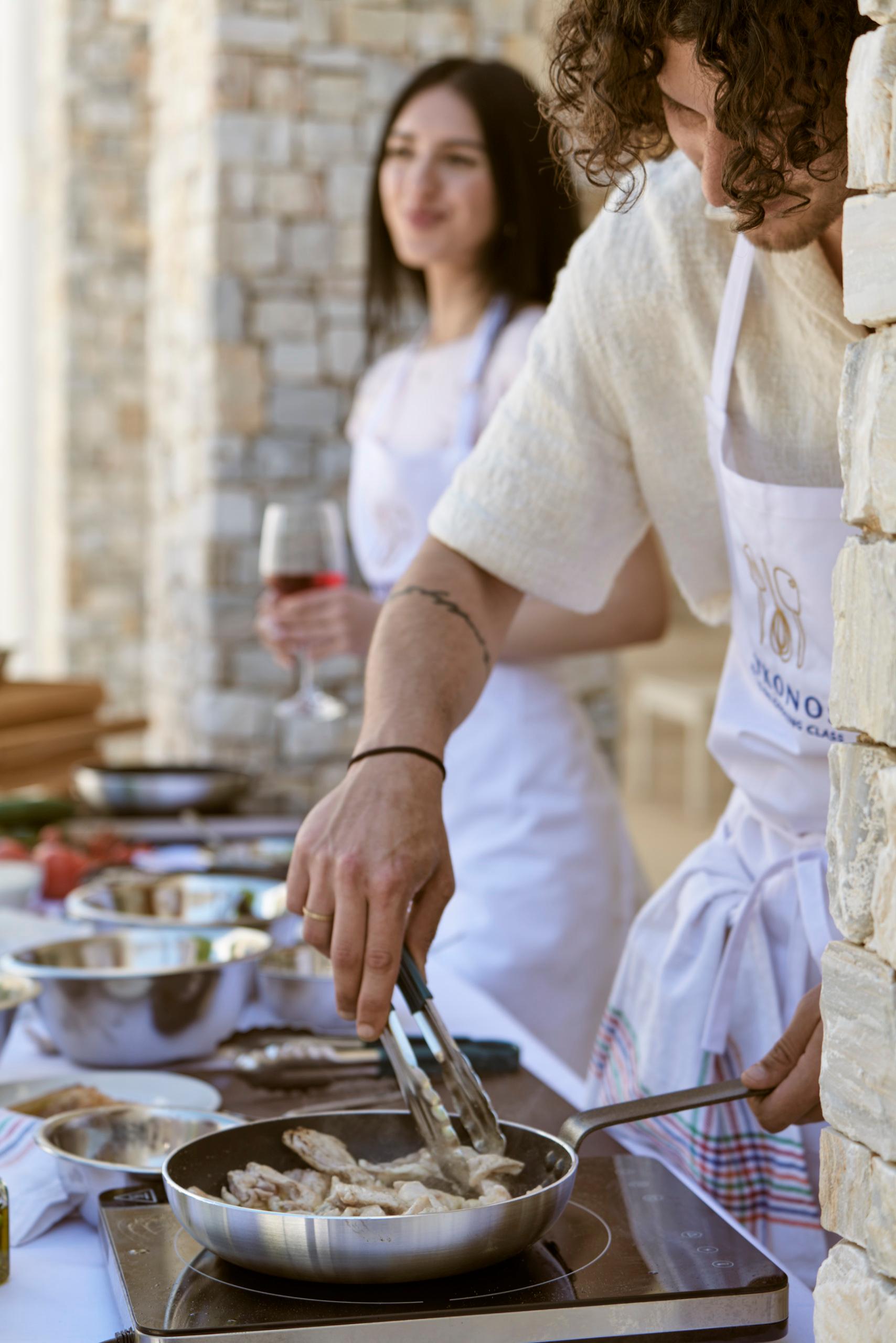 Mykonos: Authentic Greek Cooking Workshop