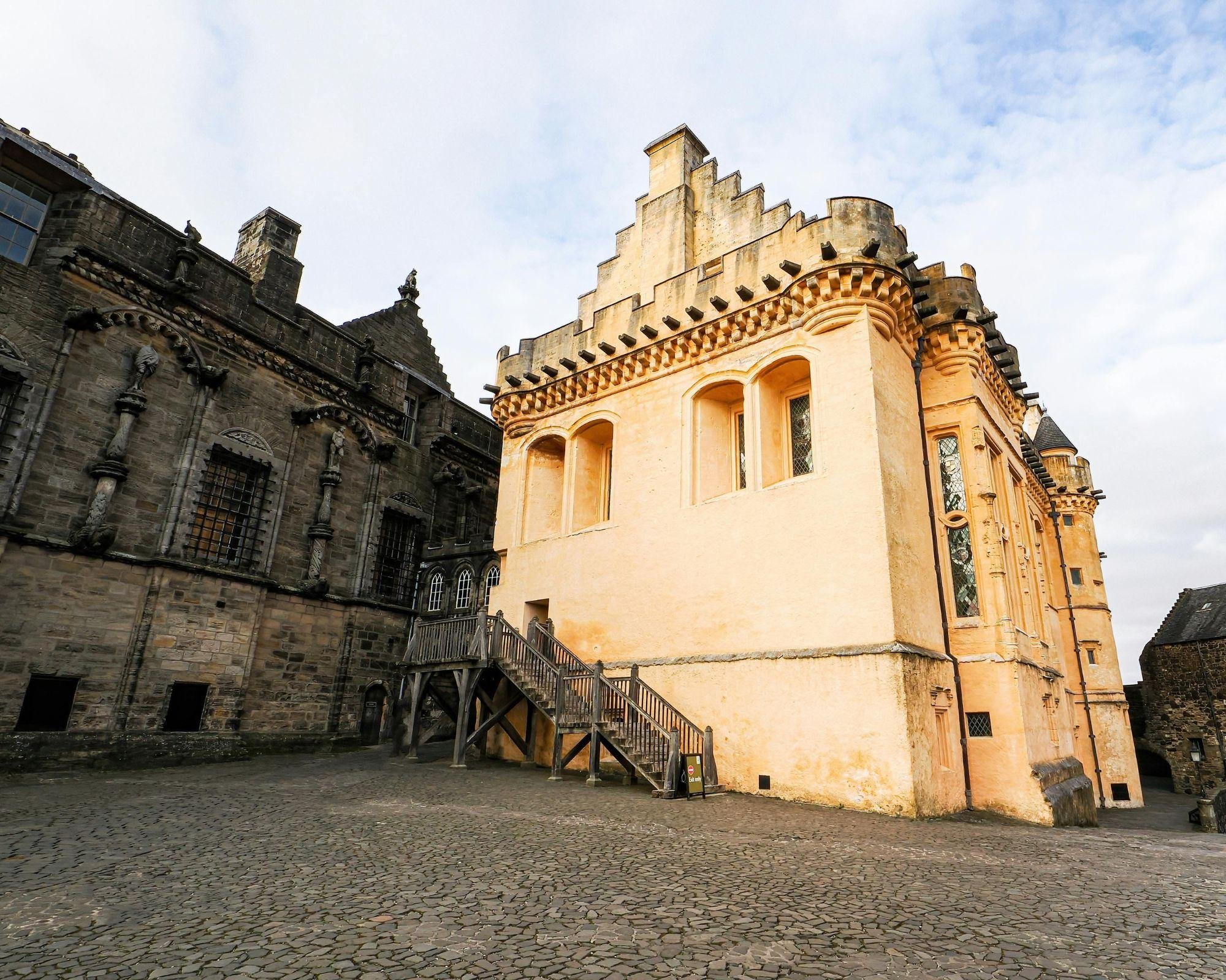 Private Tour: Rosslyn Chapel, Stirling Castle & The Kelpies from Edinburgh