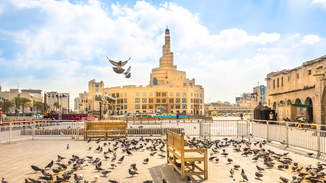Doha Private Highlights Tour & Traditional Dhow Cruise