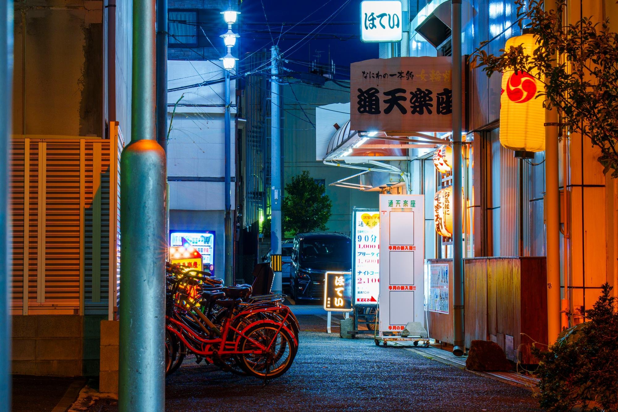 Osaka Street Food Walking Tour with Okonomiyaki Cooking
