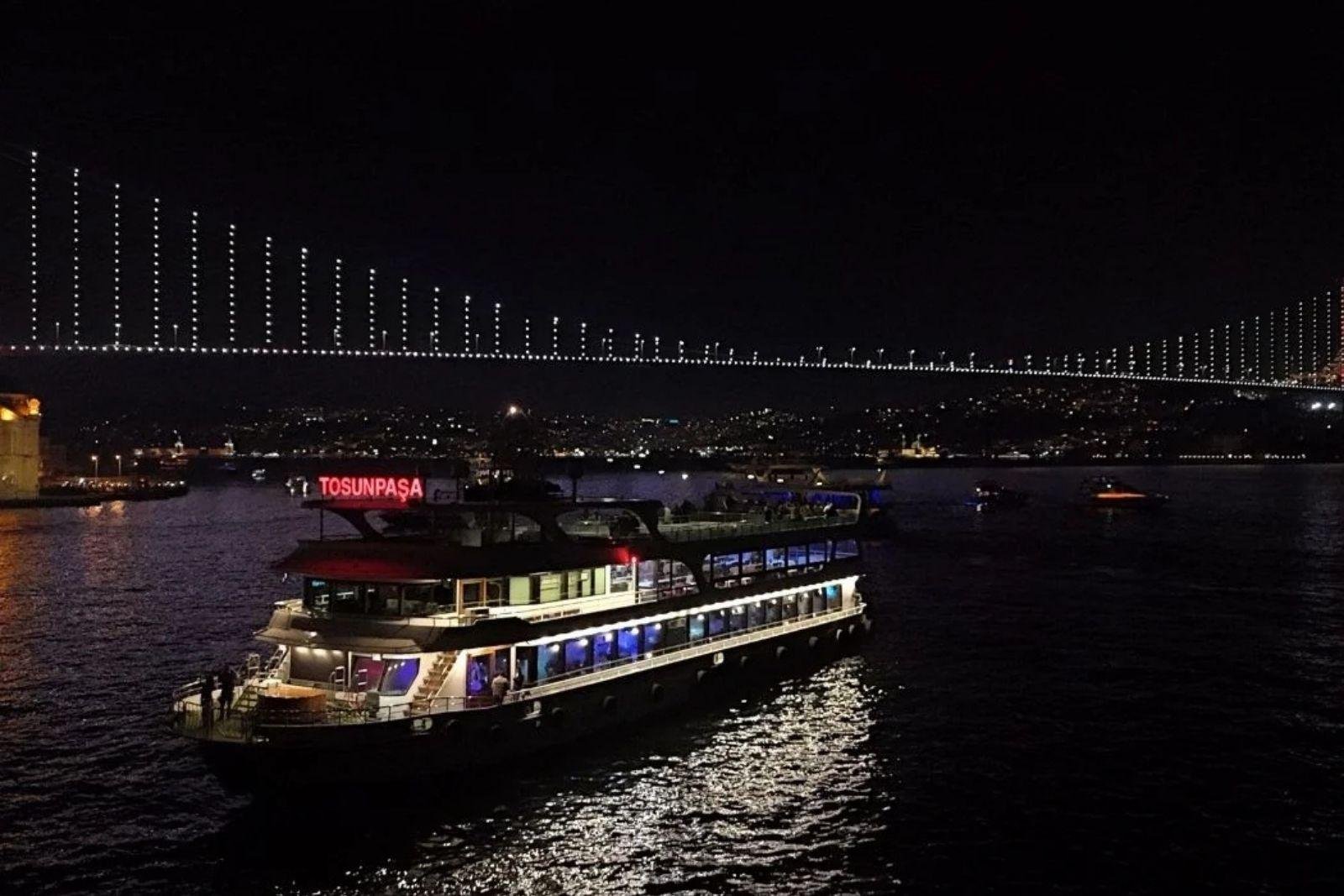 Bosphorus Dinner Cruise with Cultural Shows and Private Seating