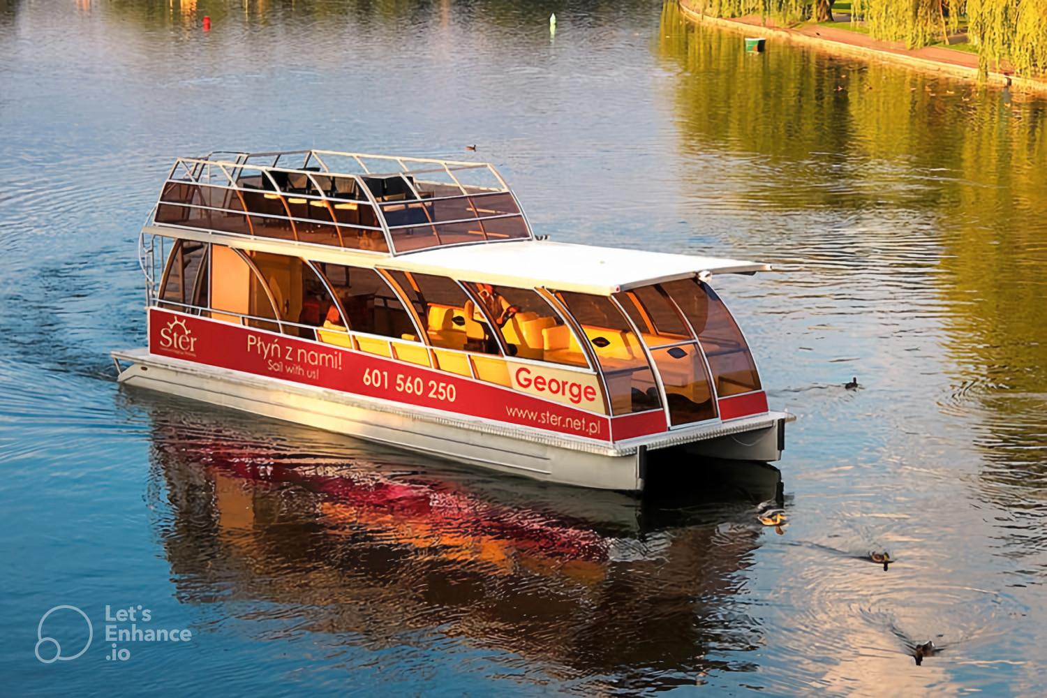 Vistula River Cruise with Audio Commentary