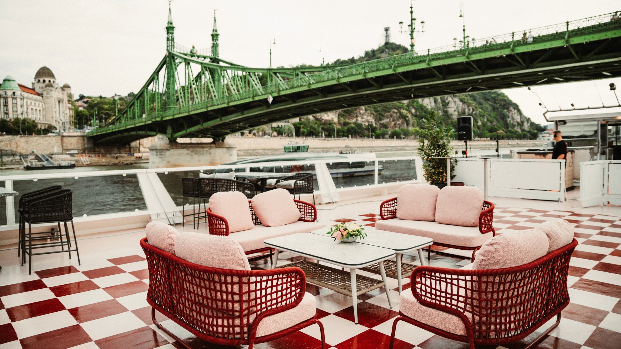 Budapest Dinner Cruise on the Danube — image 30