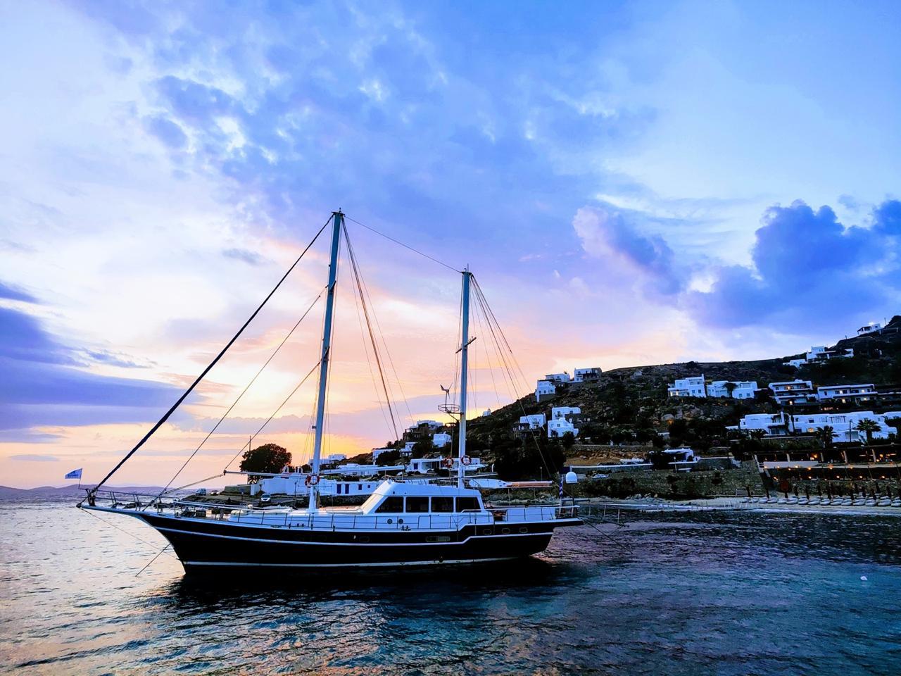 Mykonos Sunset Coastal Cruise with Dinner & Drinks