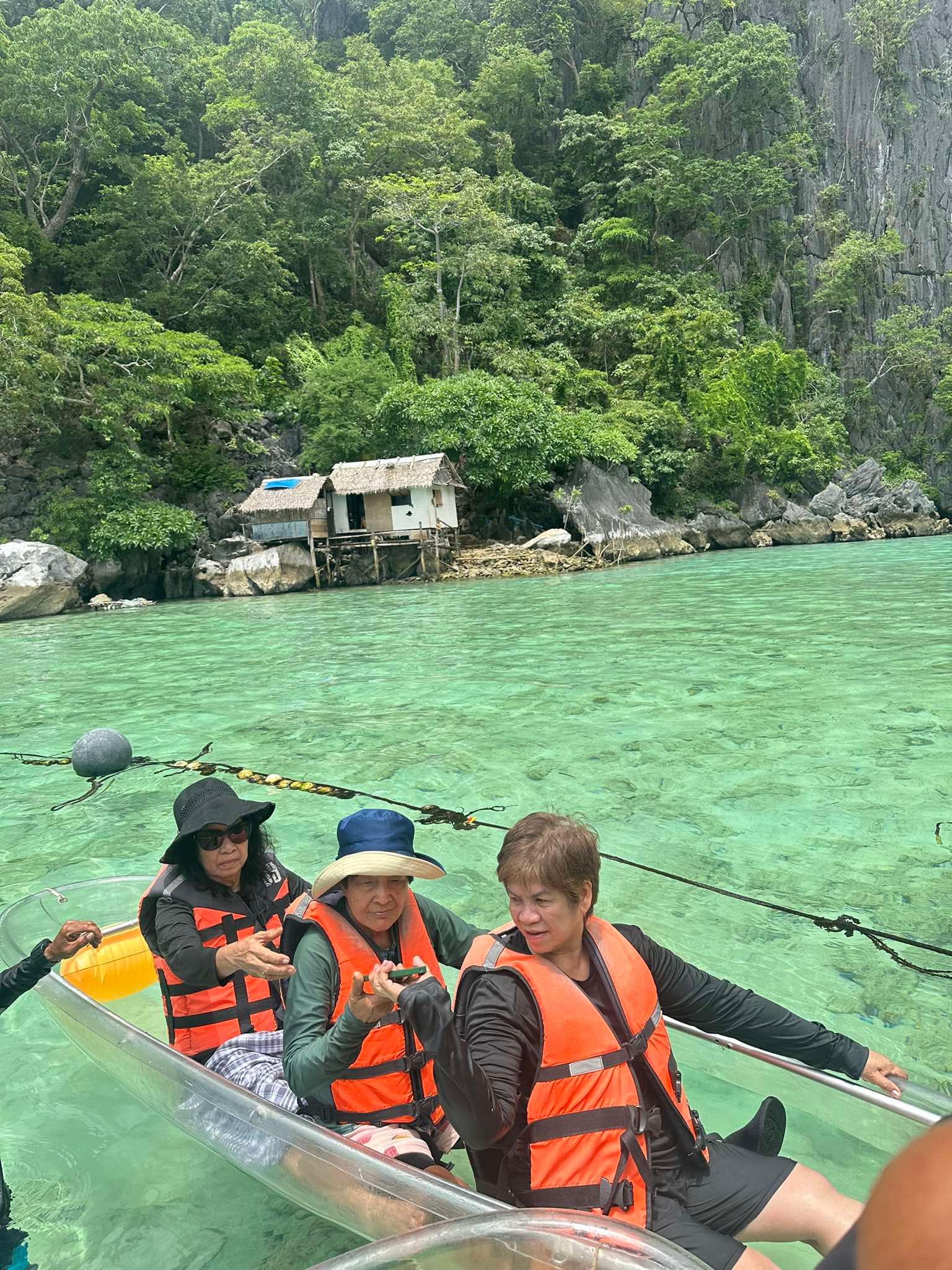 Coron Super Ultimate Lagoon & Island Hopping Day Tour