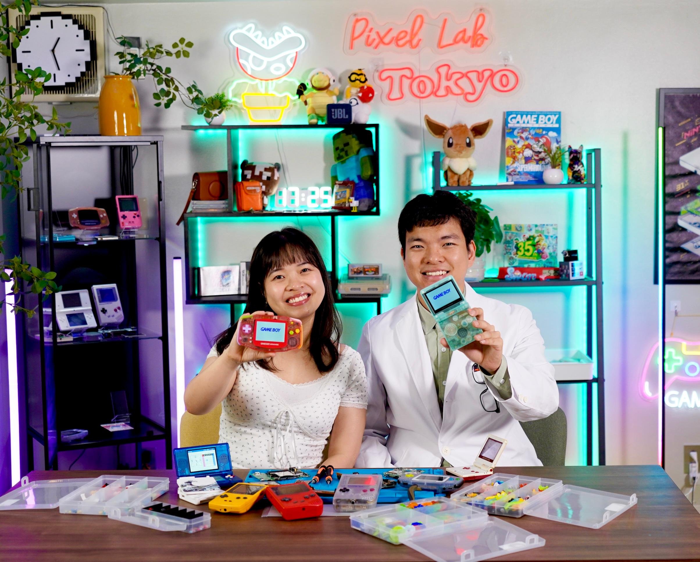 Gameboy Modding Workshop in Akihabara