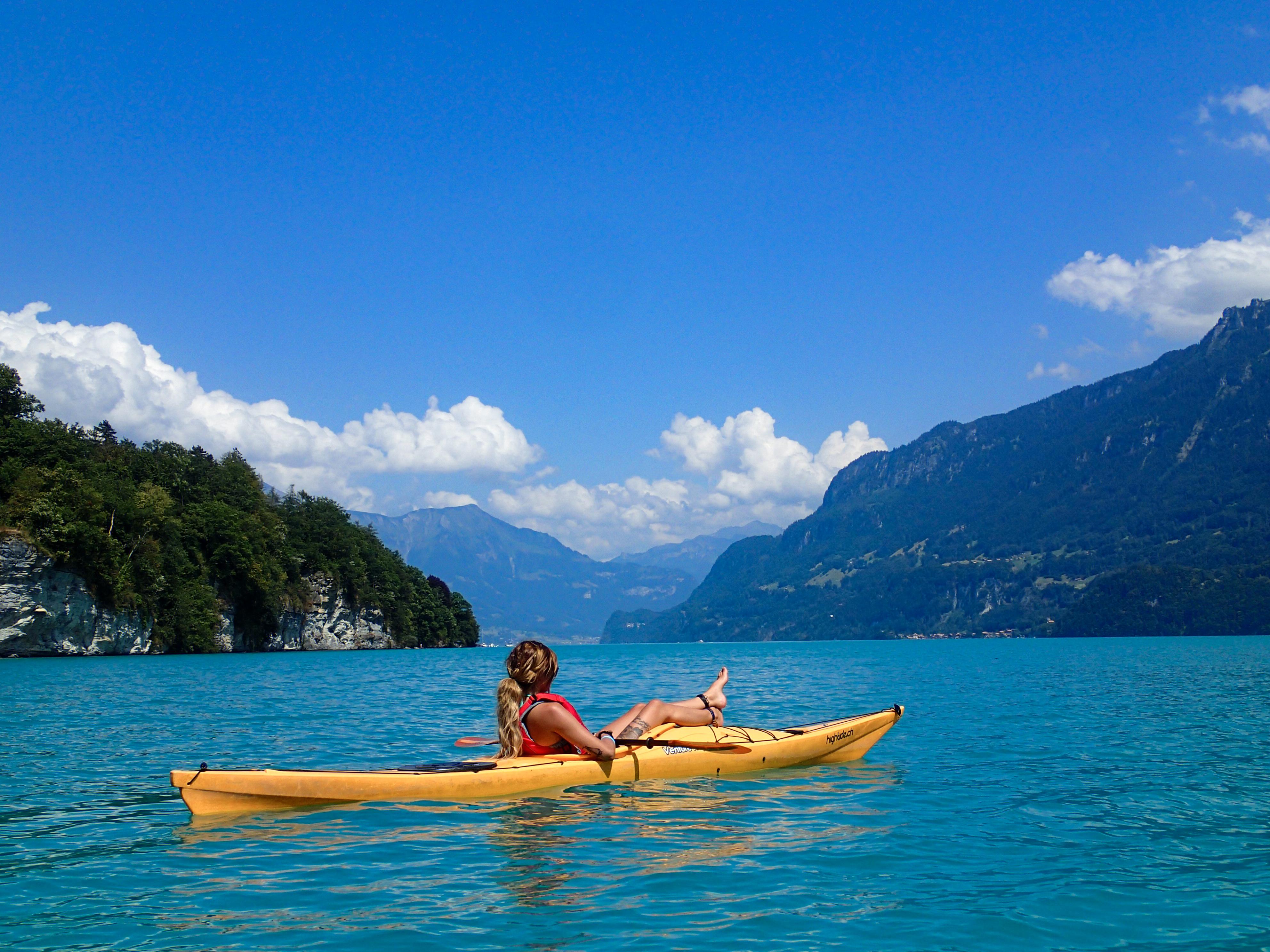Interlaken: Guided Lake Brienz Turquoise Kayaking Tour