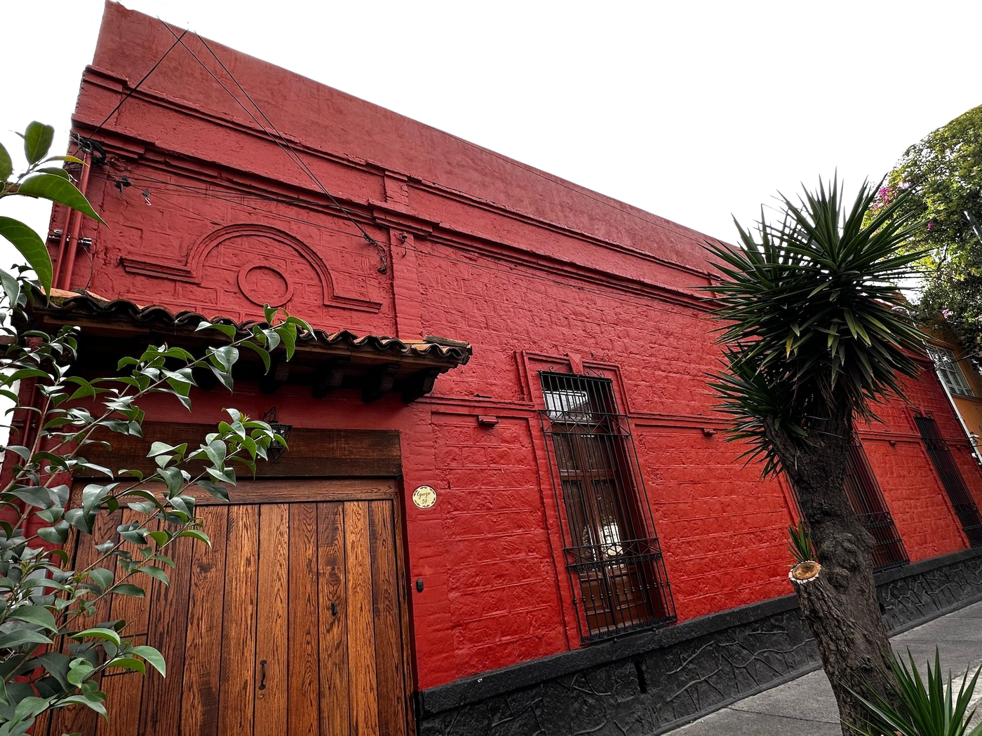 Private Mexico City: Coyoacán, Frida Kahlo & Xochimilco Tour