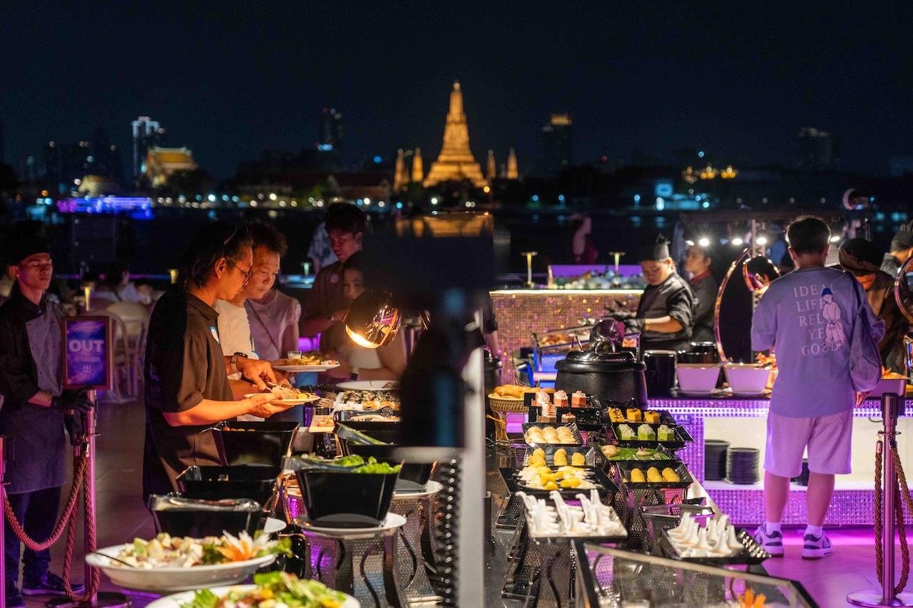Super Galaxy Chao Phraya Night Dinner Cruise