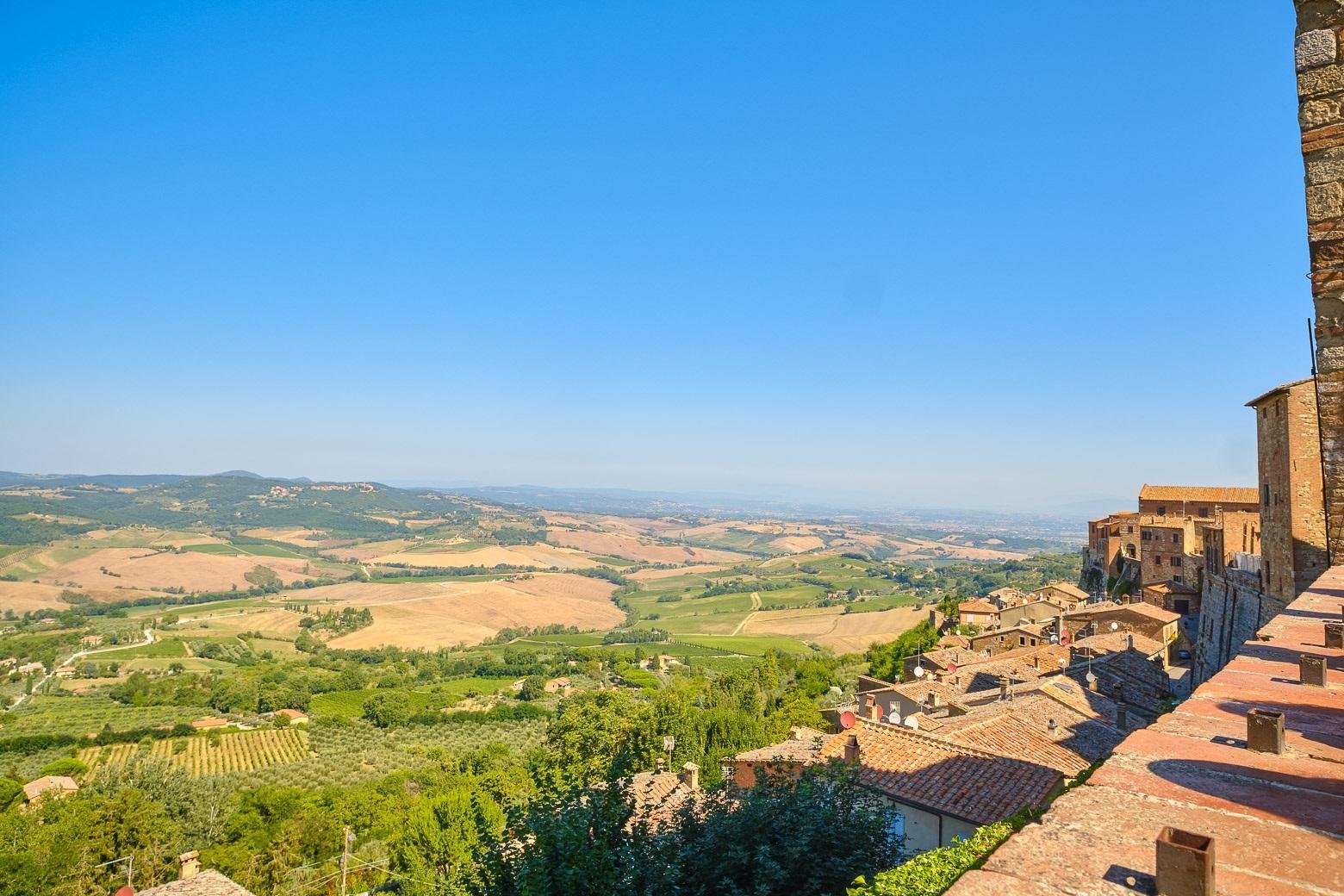 wine tour in Montalcino — photo 24