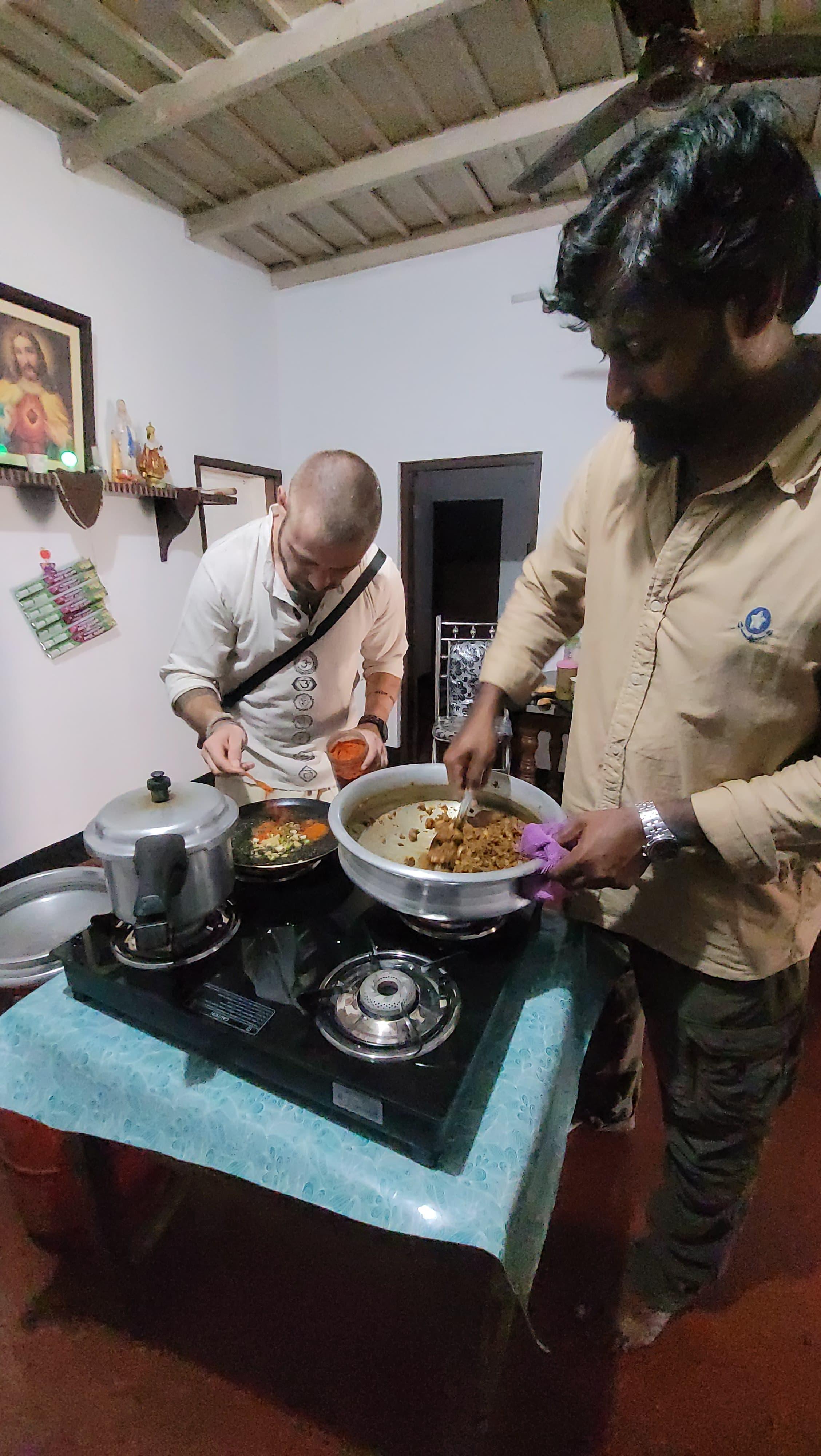 Fort Kochi Cooking Experience with Local Family