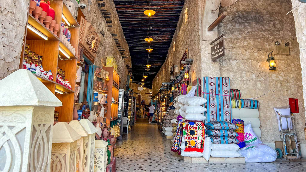 Doha Private Highlights Tour & Traditional Dhow Cruise