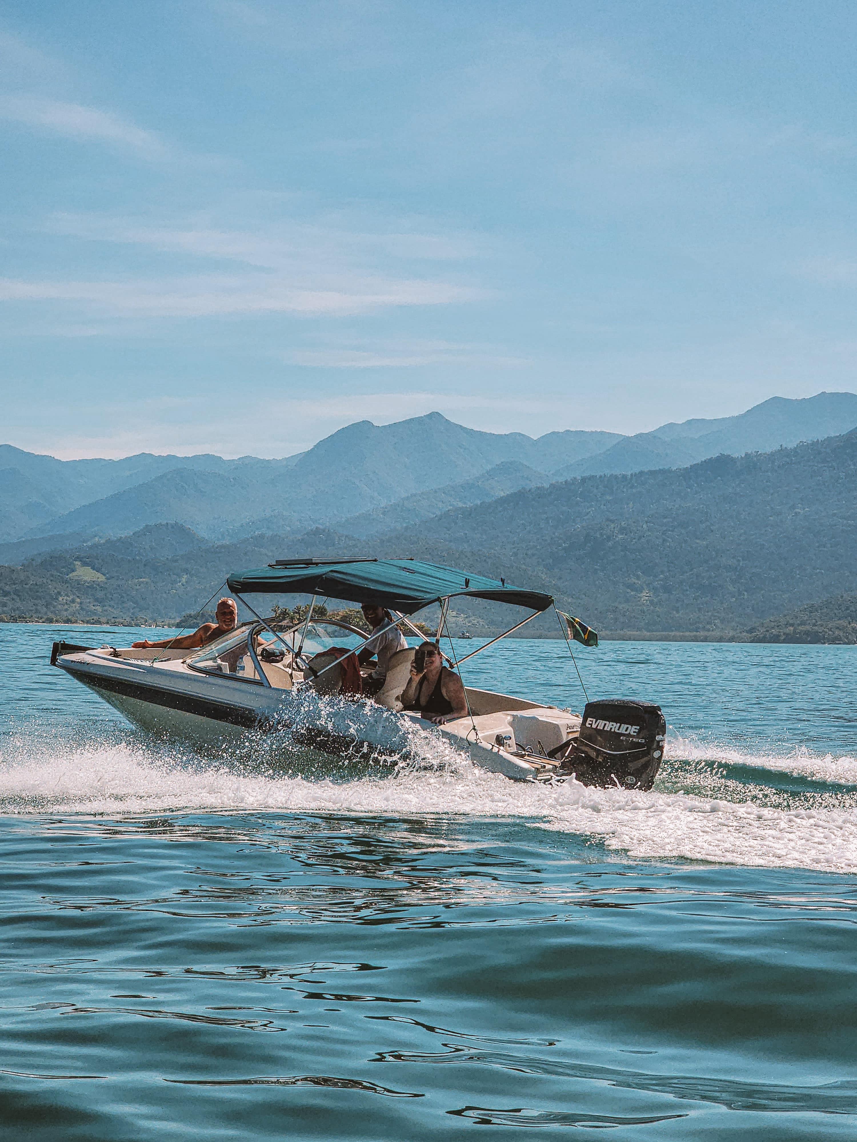 Private Speedboat Adventure Through Paraty's Islands & Beaches