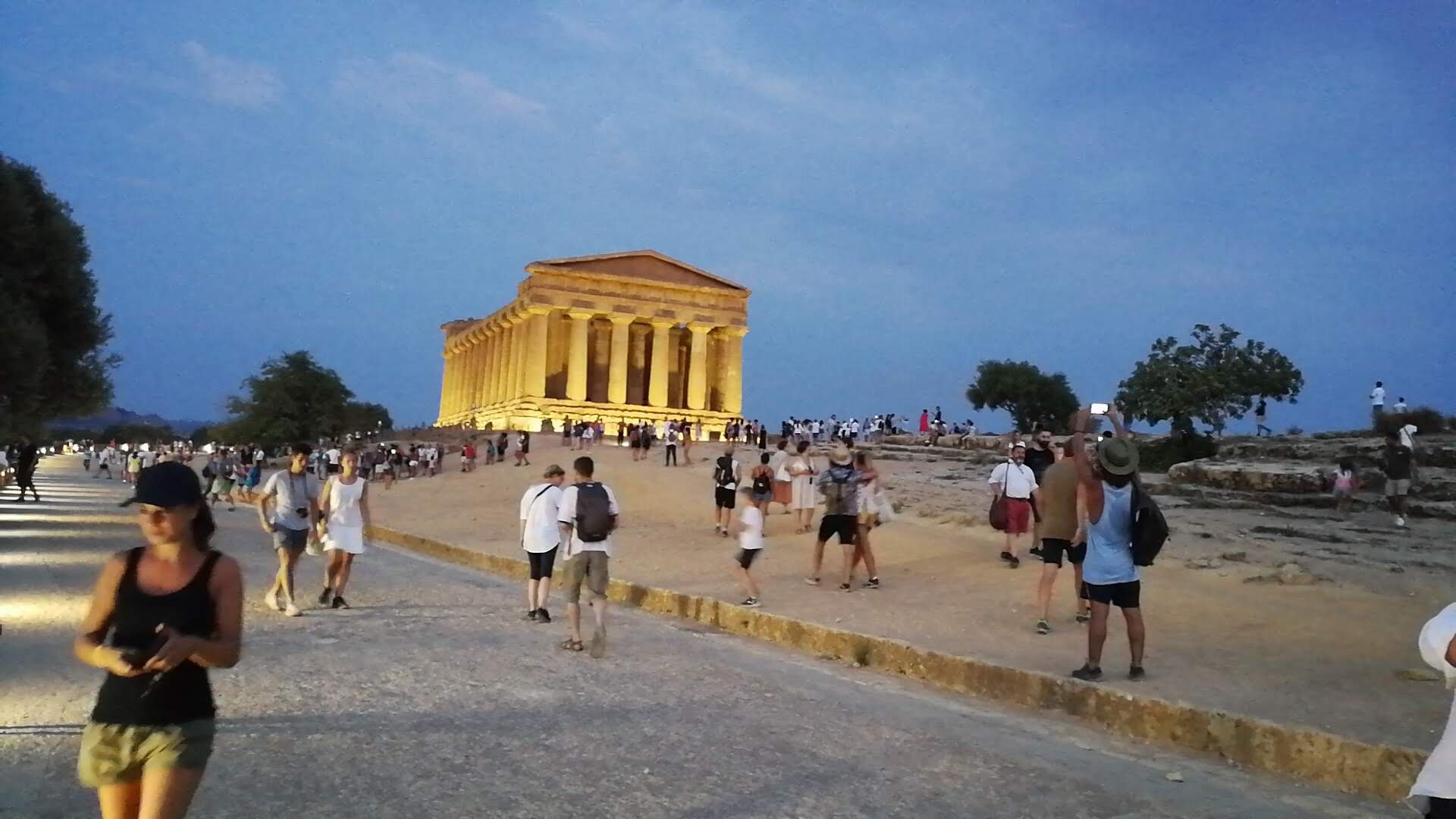 Evening Skip-the-Line Tour of Agrigento's Valley of the Temples