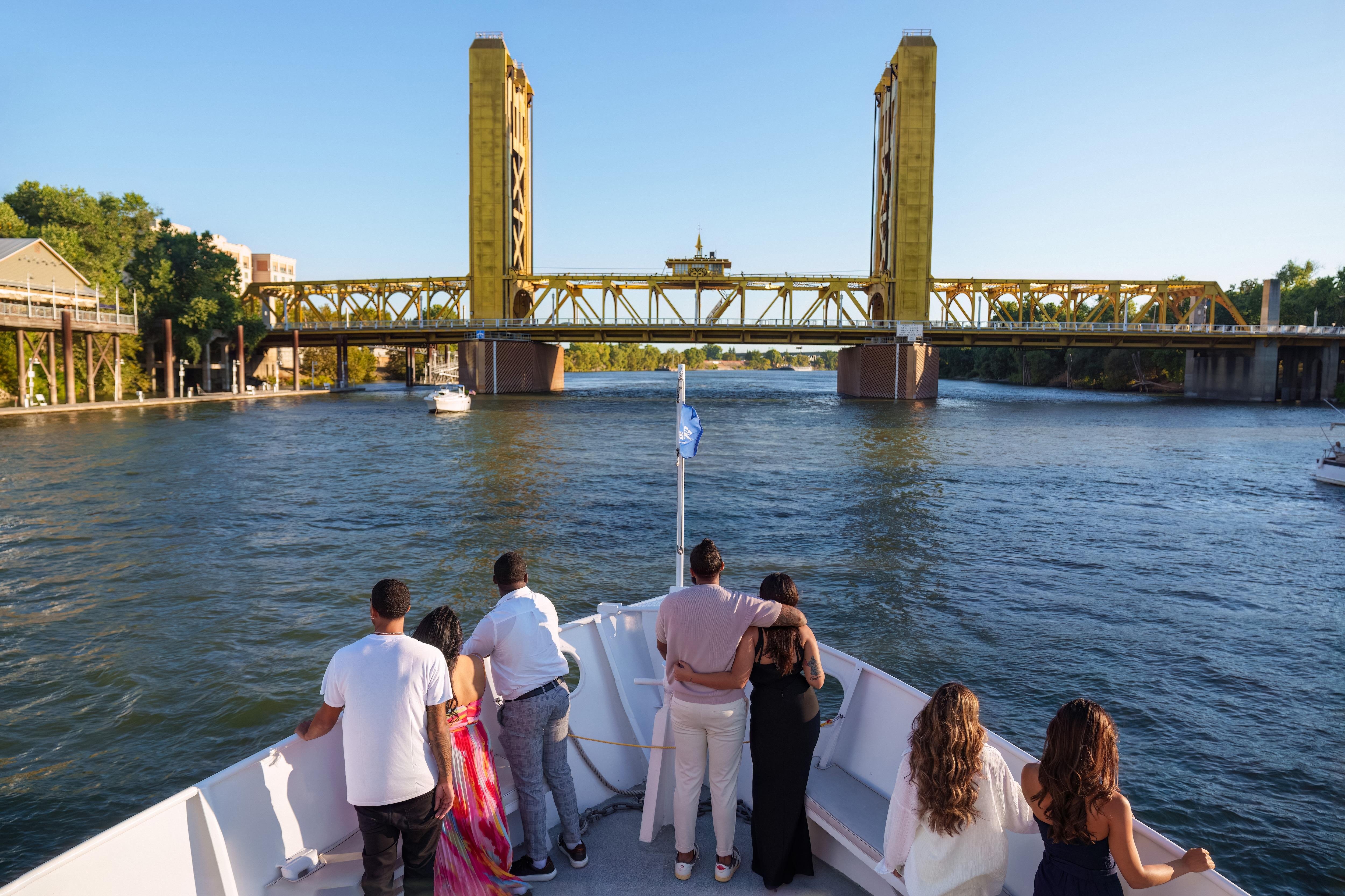 Sacramento River Sights & Sips Sunset Cruise