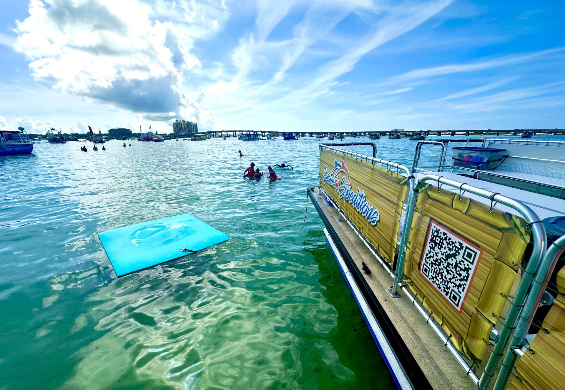 Crab Island & Dolphin Watching Cruise from Fort Walton Beach