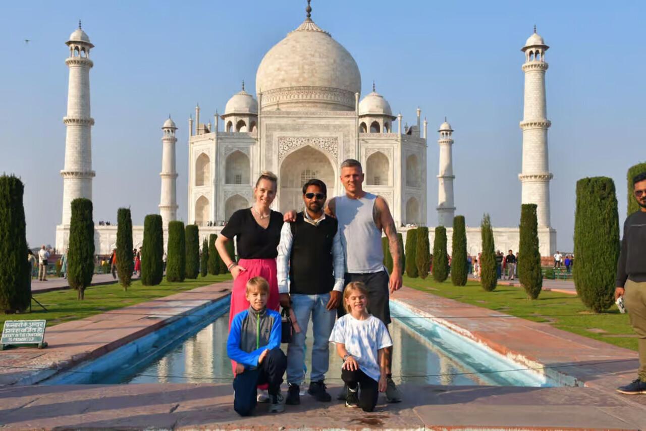 Delhi to Taj Mahal Sunrise Photography Tour with Licensed Guide