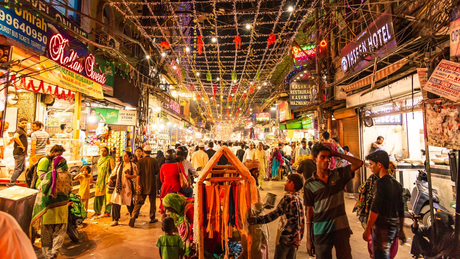 Delhi Heritage Night Tour with Culinary Delights