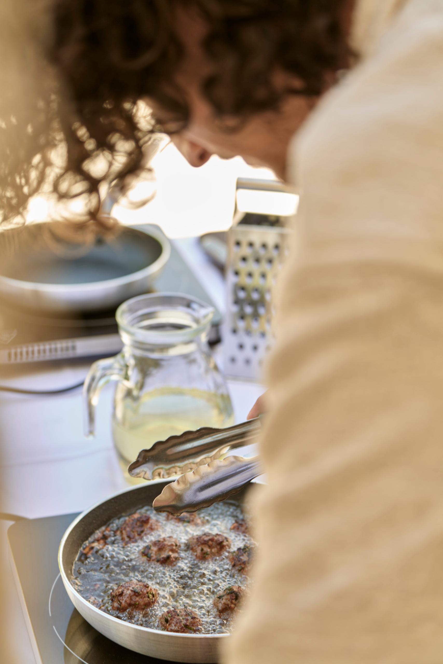 Mykonos: Authentic Greek Cooking Workshop