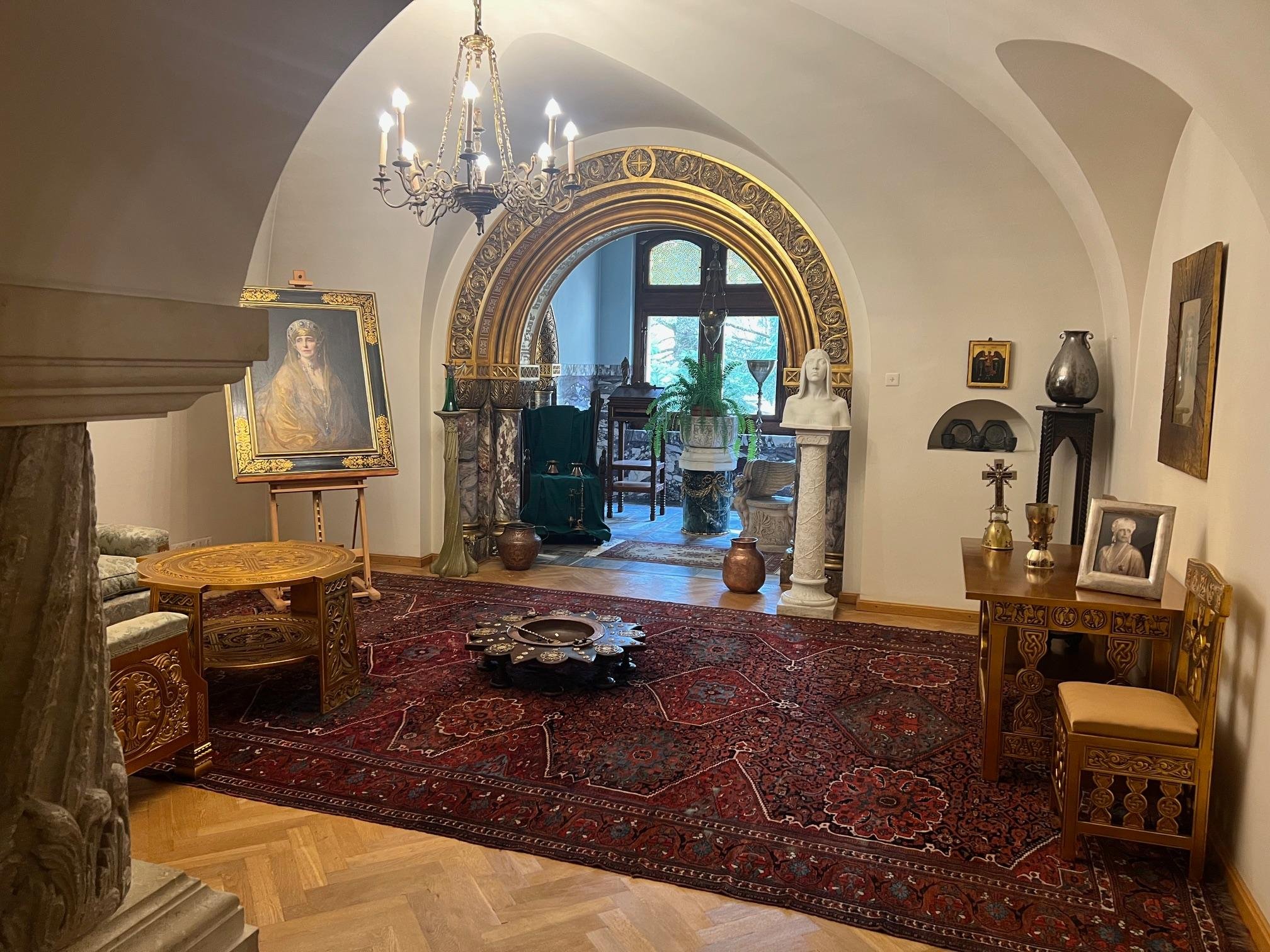 Bucharest: Peleș Castle and Slănic Salt Mine Day Trip