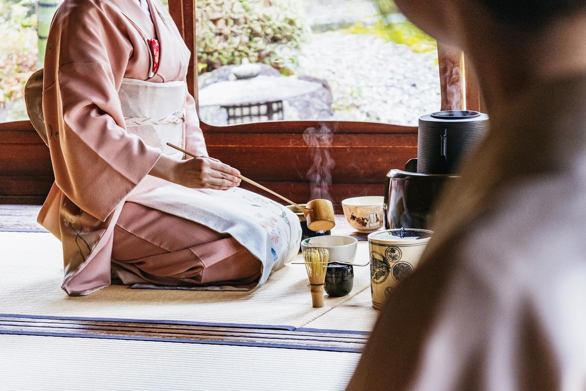 Kyoto Tea Ceremony in a Historic Garden Tea House near Kiyomizu-dera