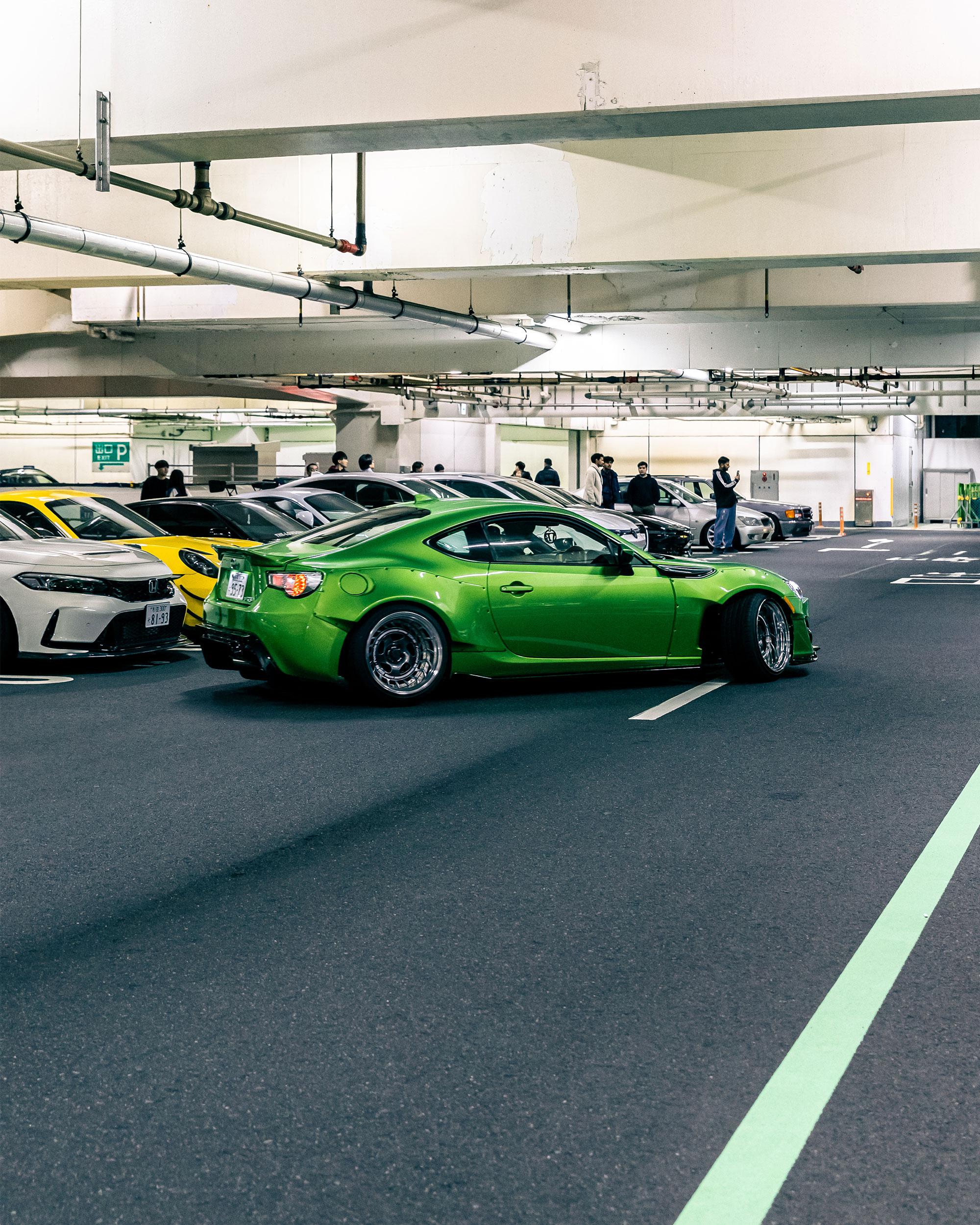 Tokyo: Visit Every Car Meet in Tokyo in a Widebody R35 GTR!