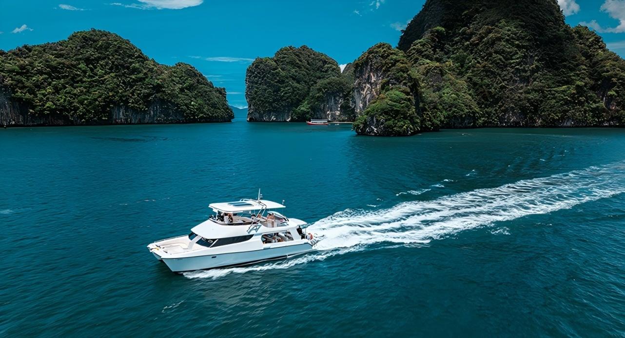 Luxury Phang Nga Bay Sunset Yacht Cruise & James Bond Island
