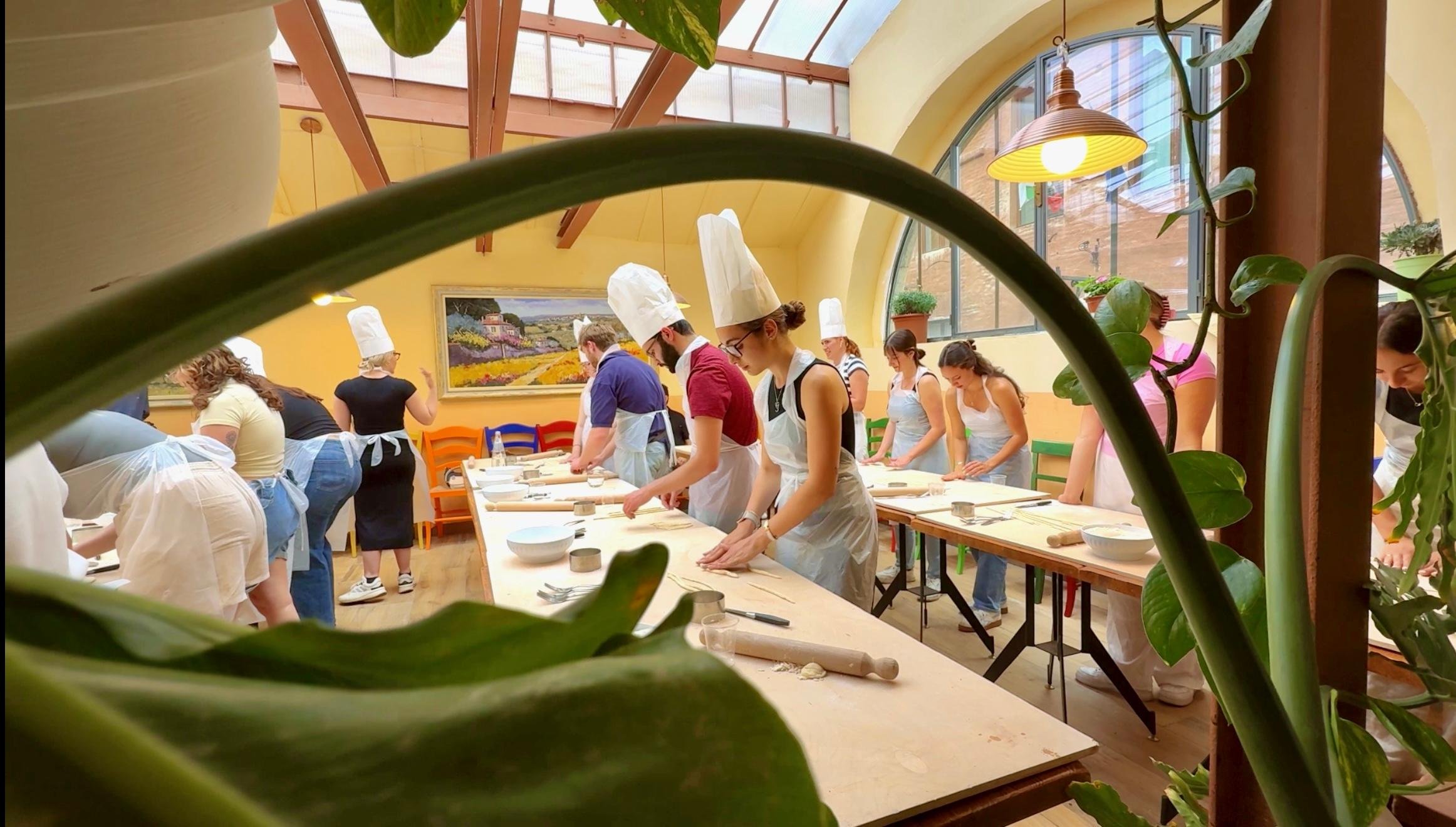 Siena Pasta & Tiramisu Cooking Workshop with Wine