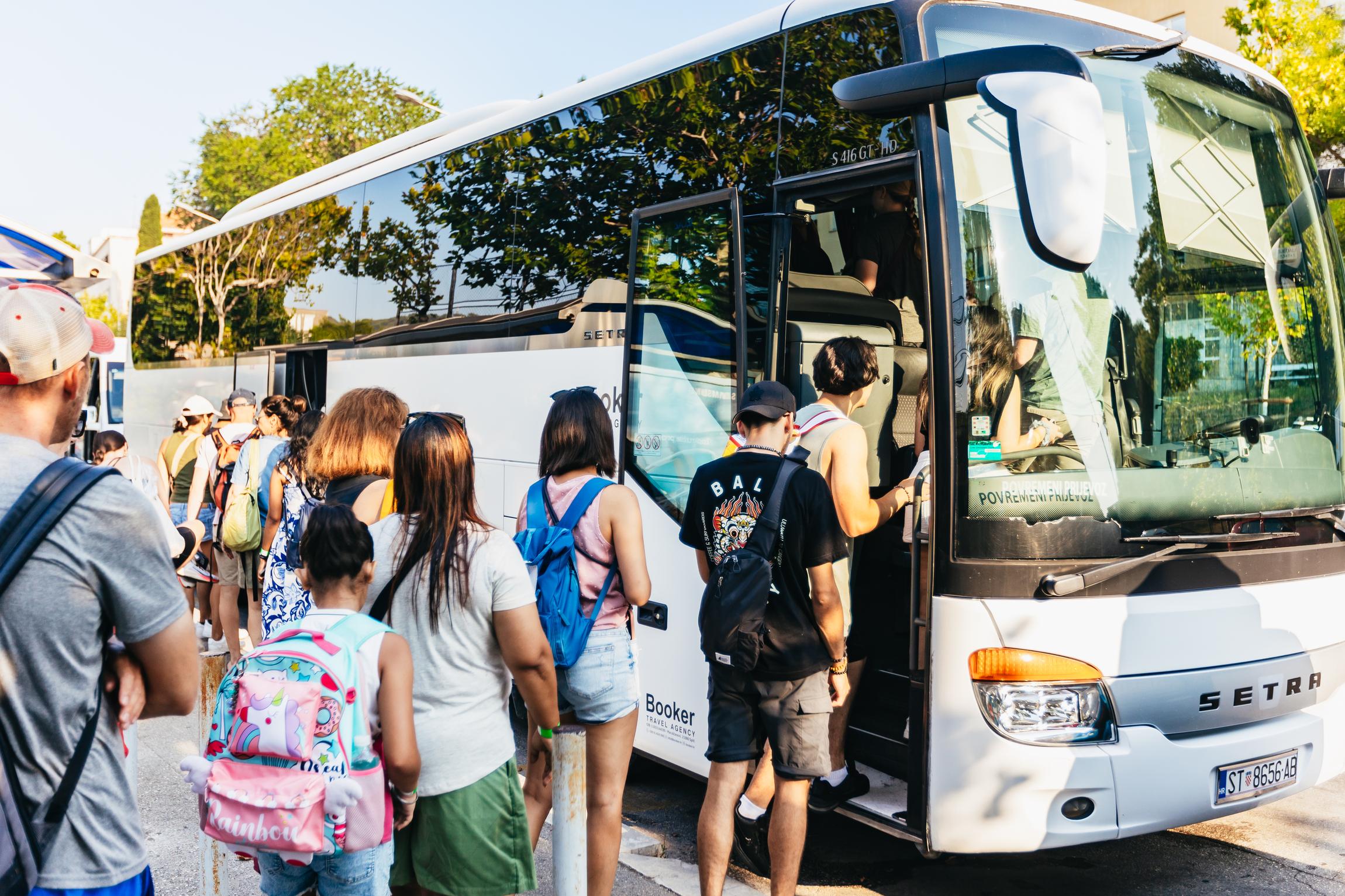 Split to Plitvice Lakes Day Trip with Boat & Train