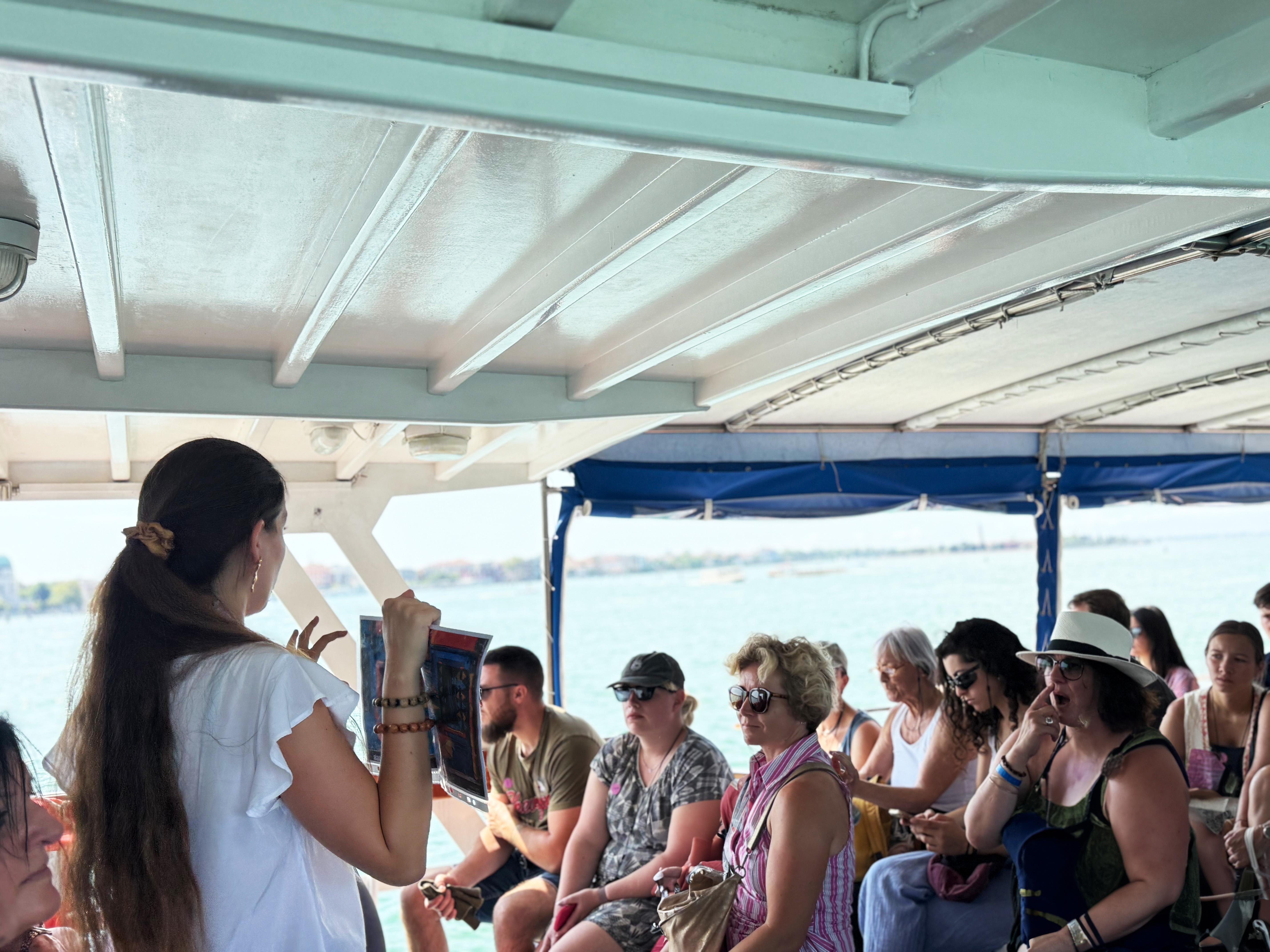 Venice Islands: Murano Glass & Burano Colors Guided Visit