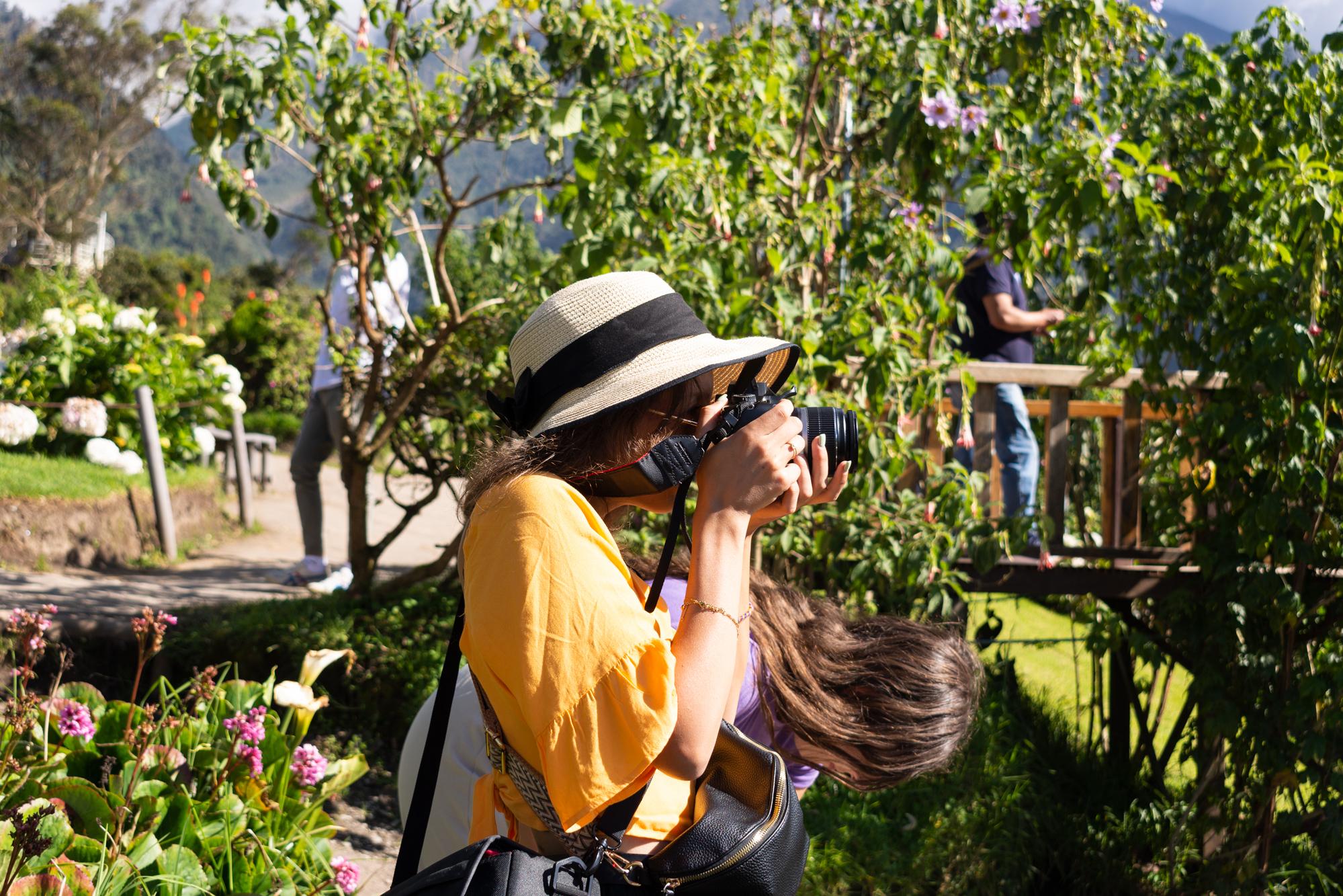 Quito to Baños & Pailón del Diablo Waterfall Full-Day Tour