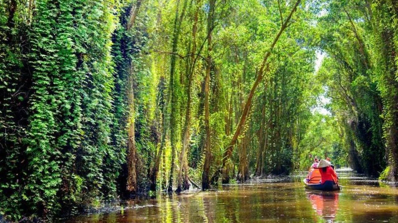 Can Tho Sunrise Floating Market & Mekong Forest Private Tour