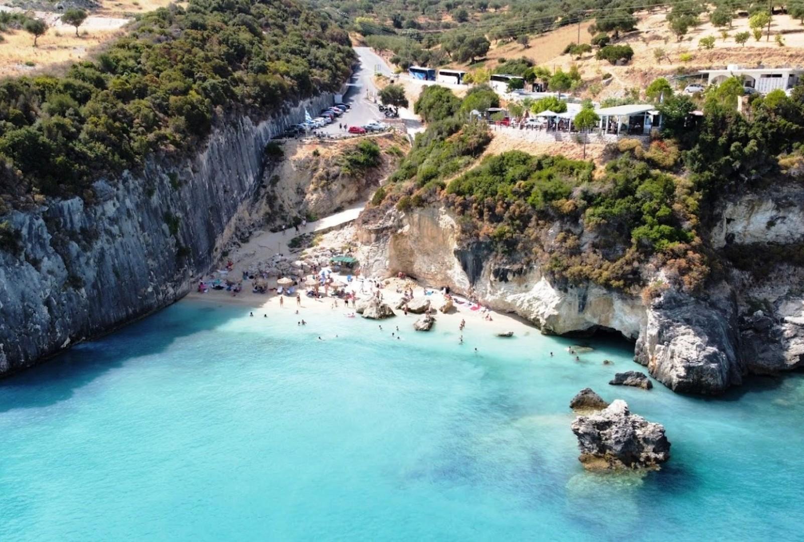 Zakynthos Small-Group Shipwreck & Blue Caves Expedition