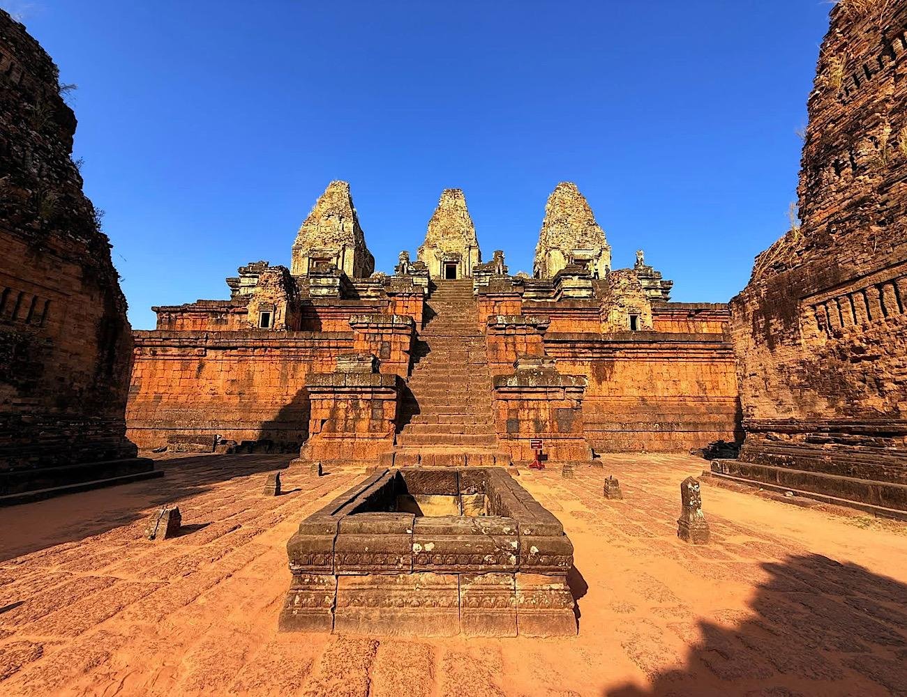 Siem Reap: Grand Circuit Temple Tour (Morning or Sunset)