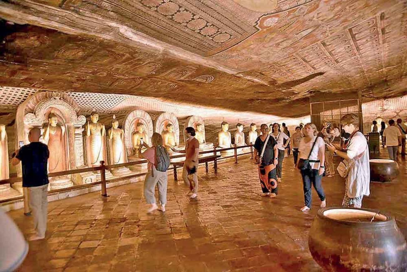 7-Day Private Sri Lanka Highlights Chauffeur Tour