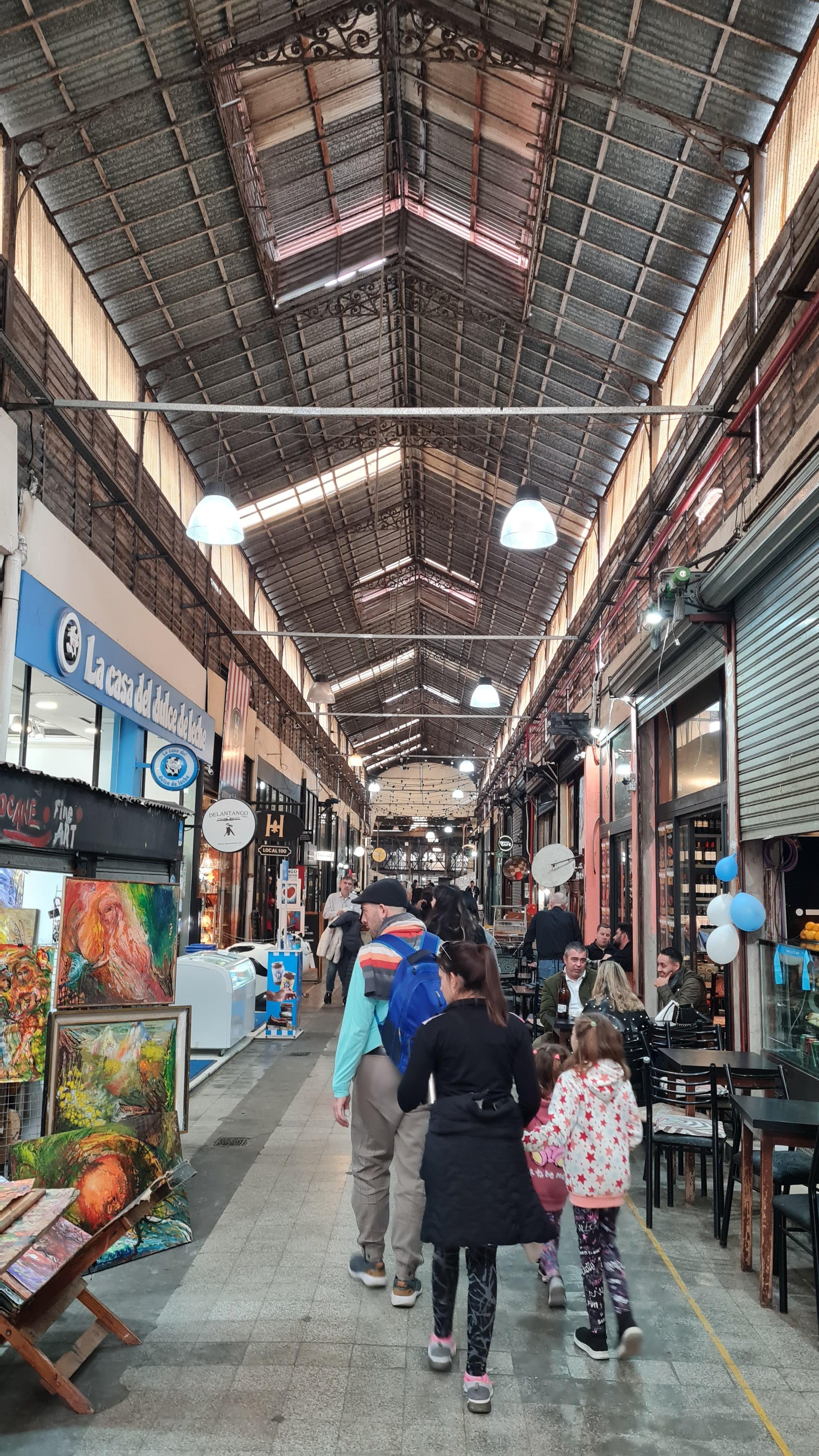 San Telmo Heritage Walk: Tango, Bars & History