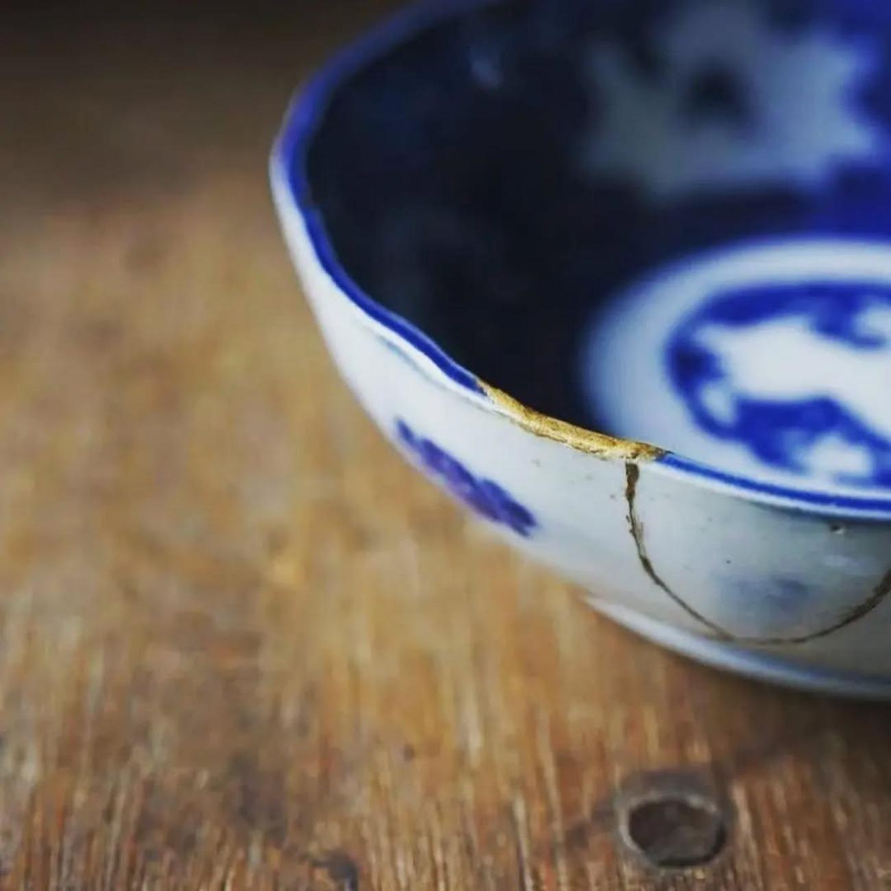 Osaka Traditional Kintsugi Class: The Art of Golden Repair