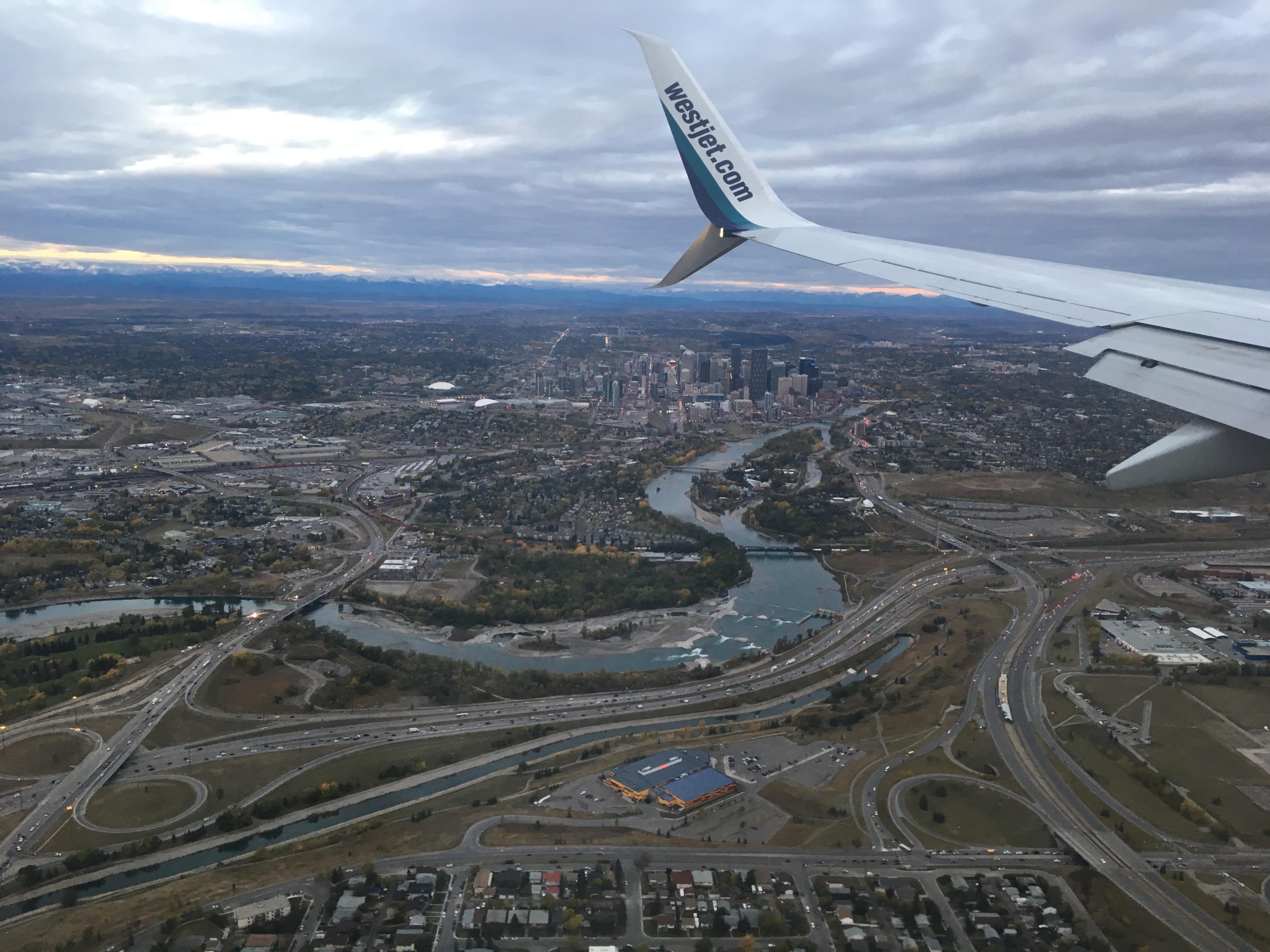 Calgary to Banff transfer route — Lake Louise, Moraine Lake and Johnston Canyon — image 10