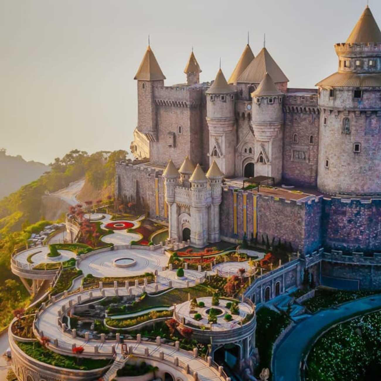 Ba Na Hills & Golden Bridge Guided Day Tour