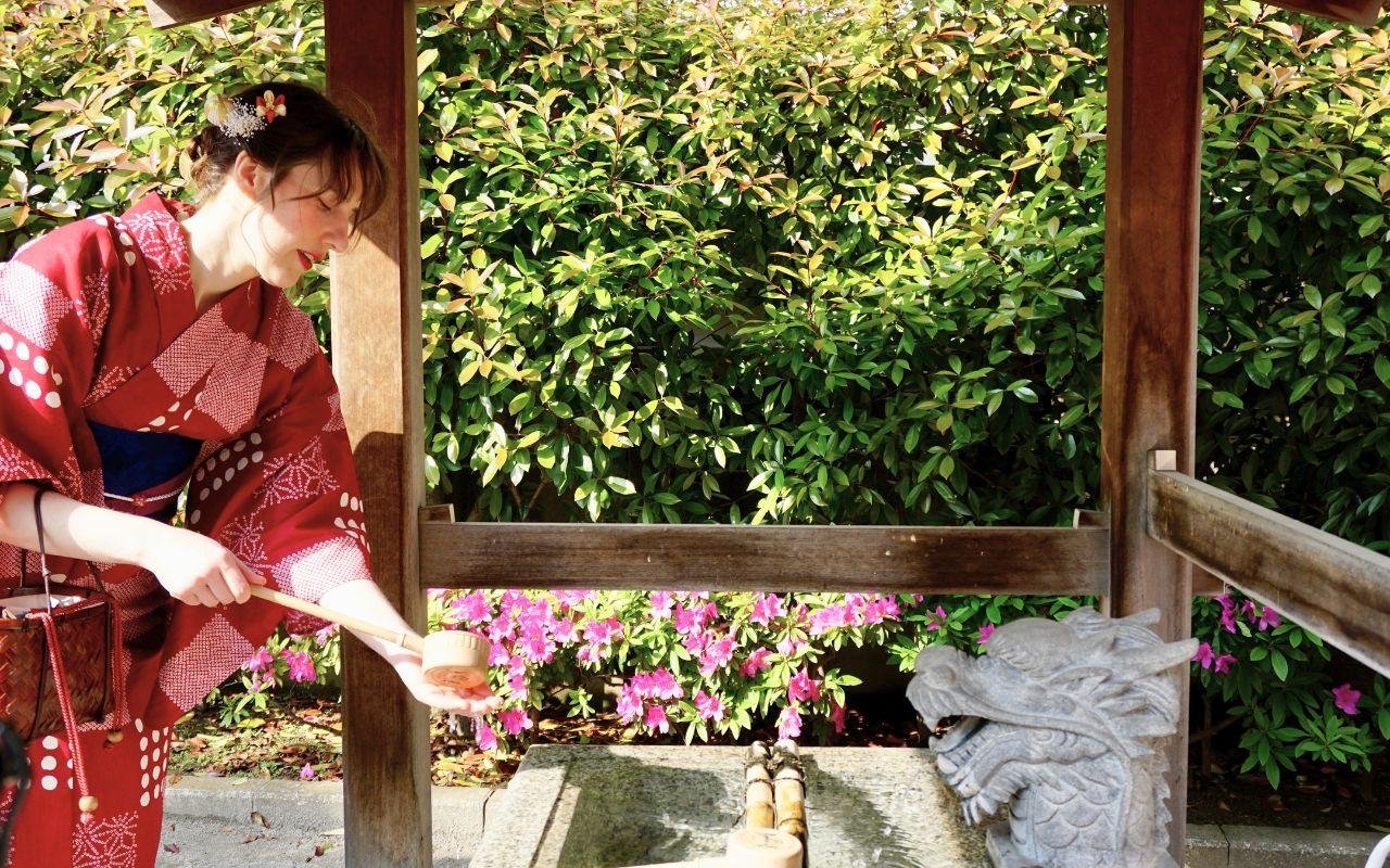 Asakusa Kimono Rental – Full-Day Traditional Dress Experience