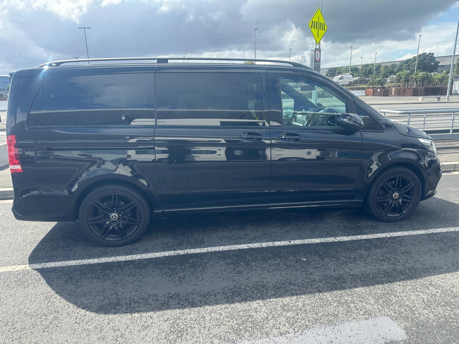 Private Transfer: Auckland to Hamilton Airport or City