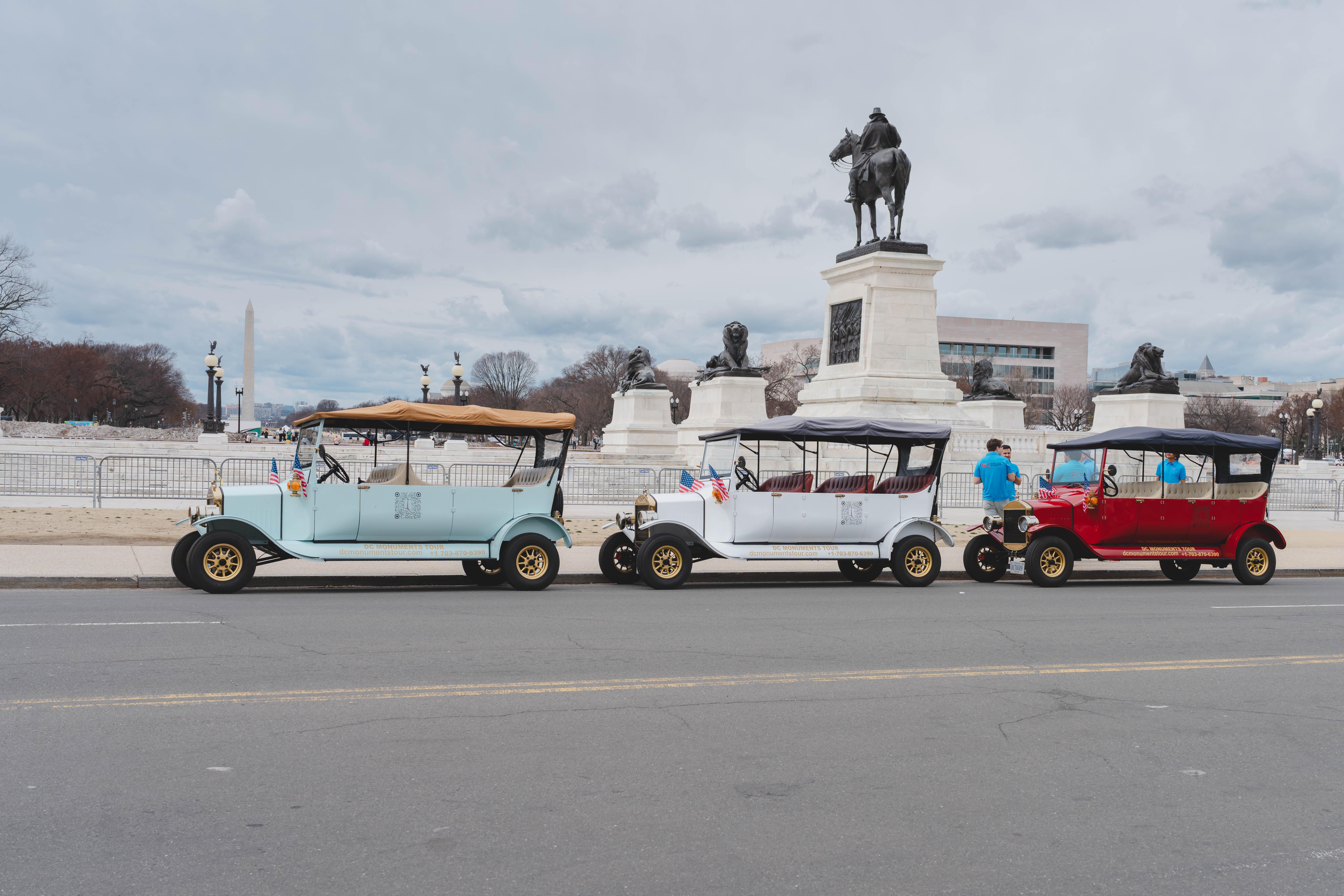 Washington, DC: Day & Night Electric Cart & Vintage Car Tour