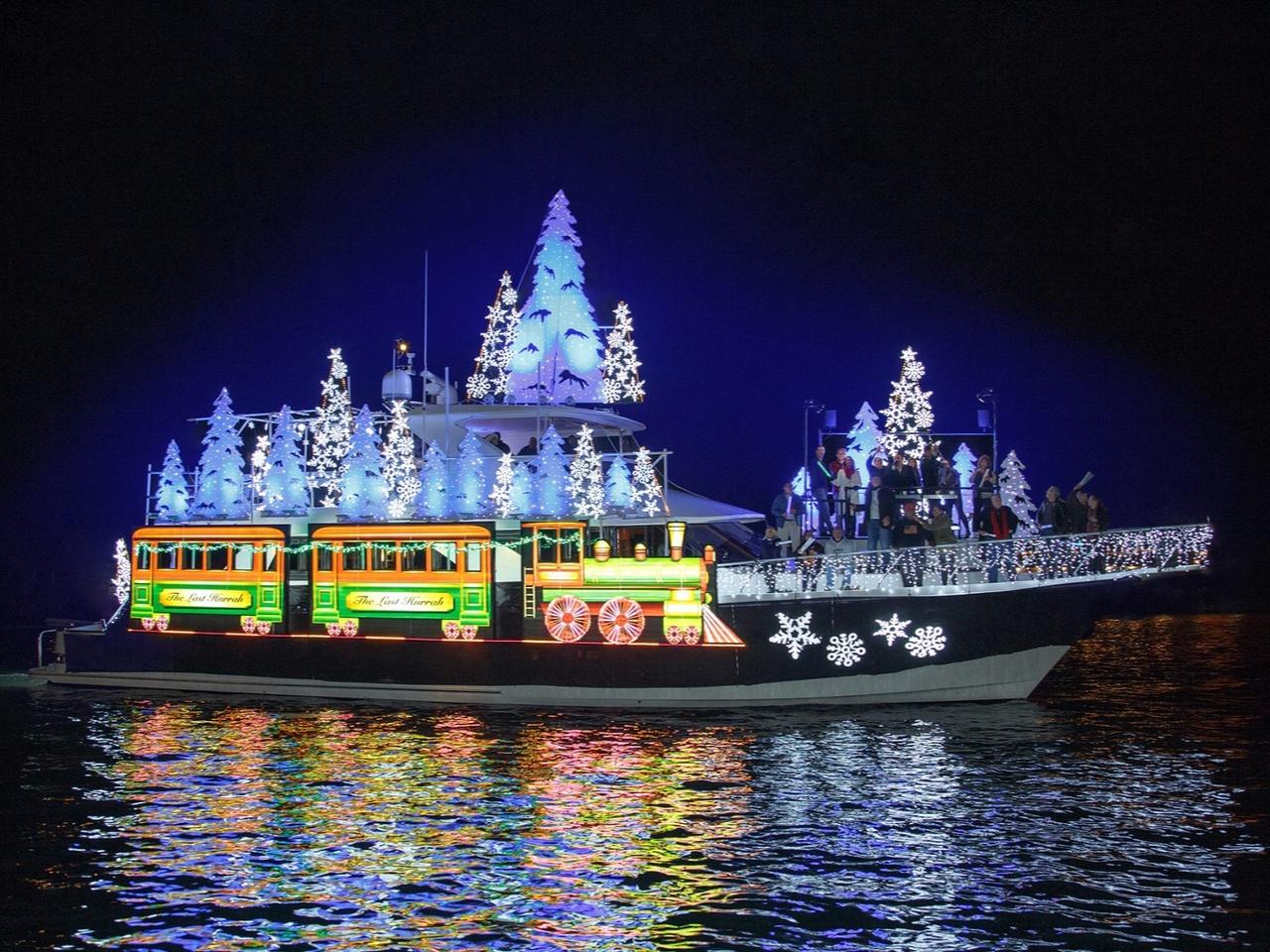 Newport Bay Holiday Lights Cruise