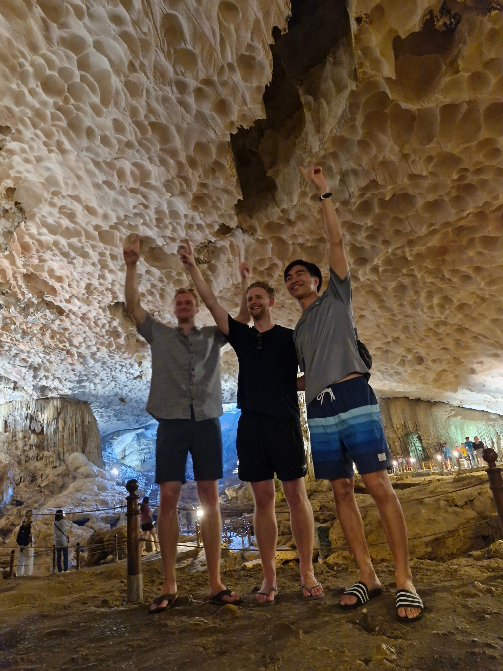 Ha Long Bay 2-Day Overnight Boat Cruise from Hanoi