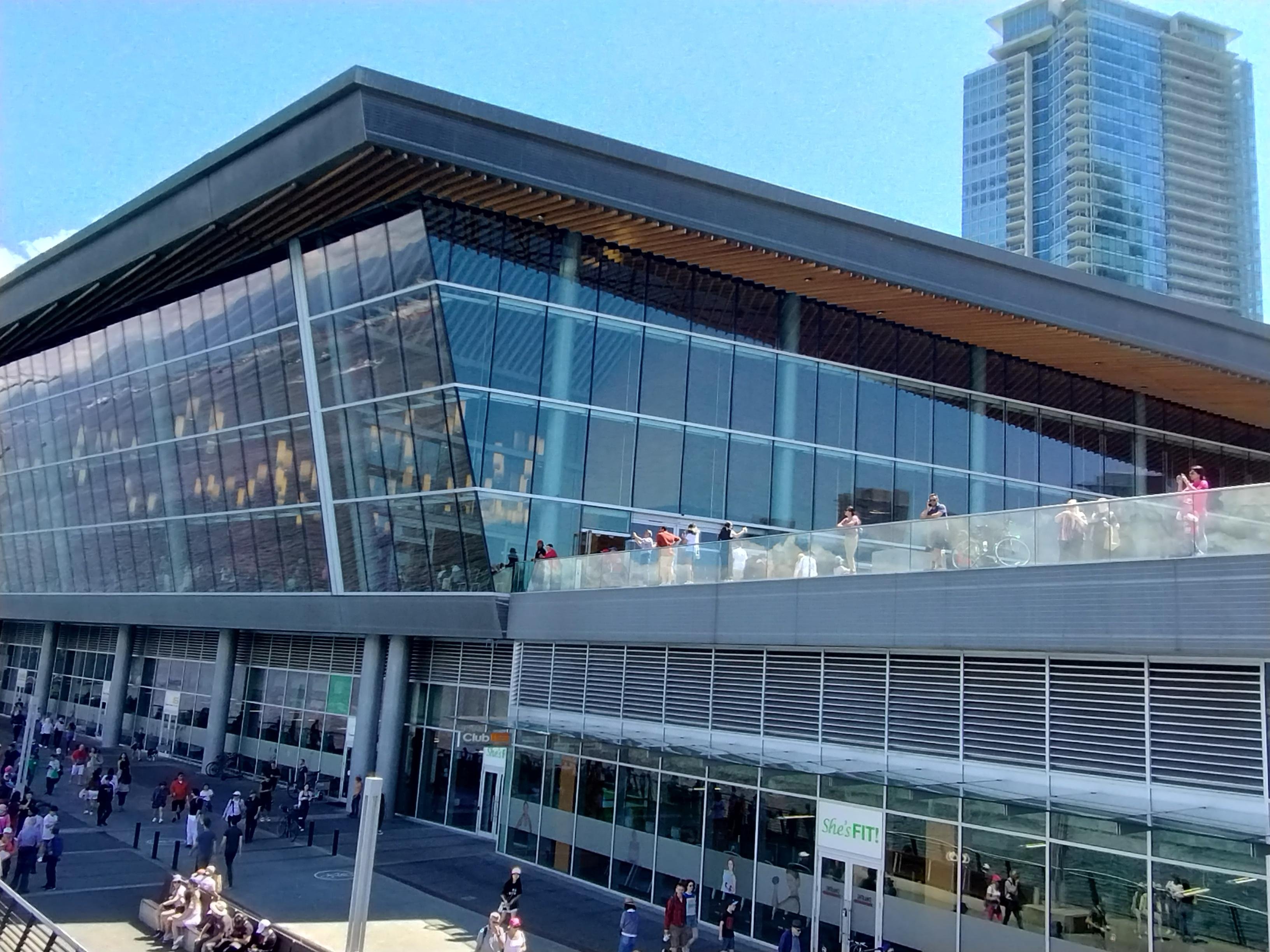 Complete Vancouver Private Small-Group City Tour